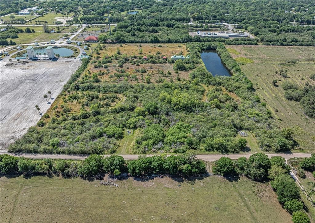 12498 County Road 512, Fellsmere, FL 32948 — photo 9 of 10
