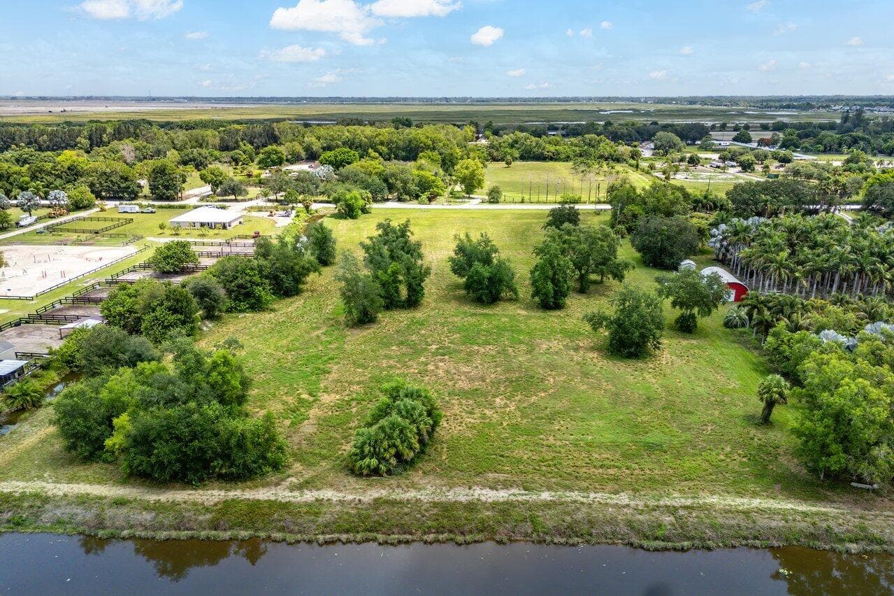 16526 Hollow Tree Lane, Wellington, FL 33470 — photo 5 of 13