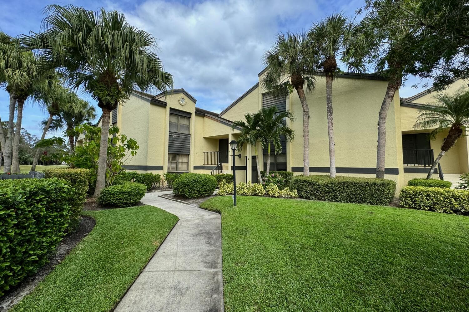3991 SW Greenwood Way I, Palm City, FL 34990 — photo 1 of 15
