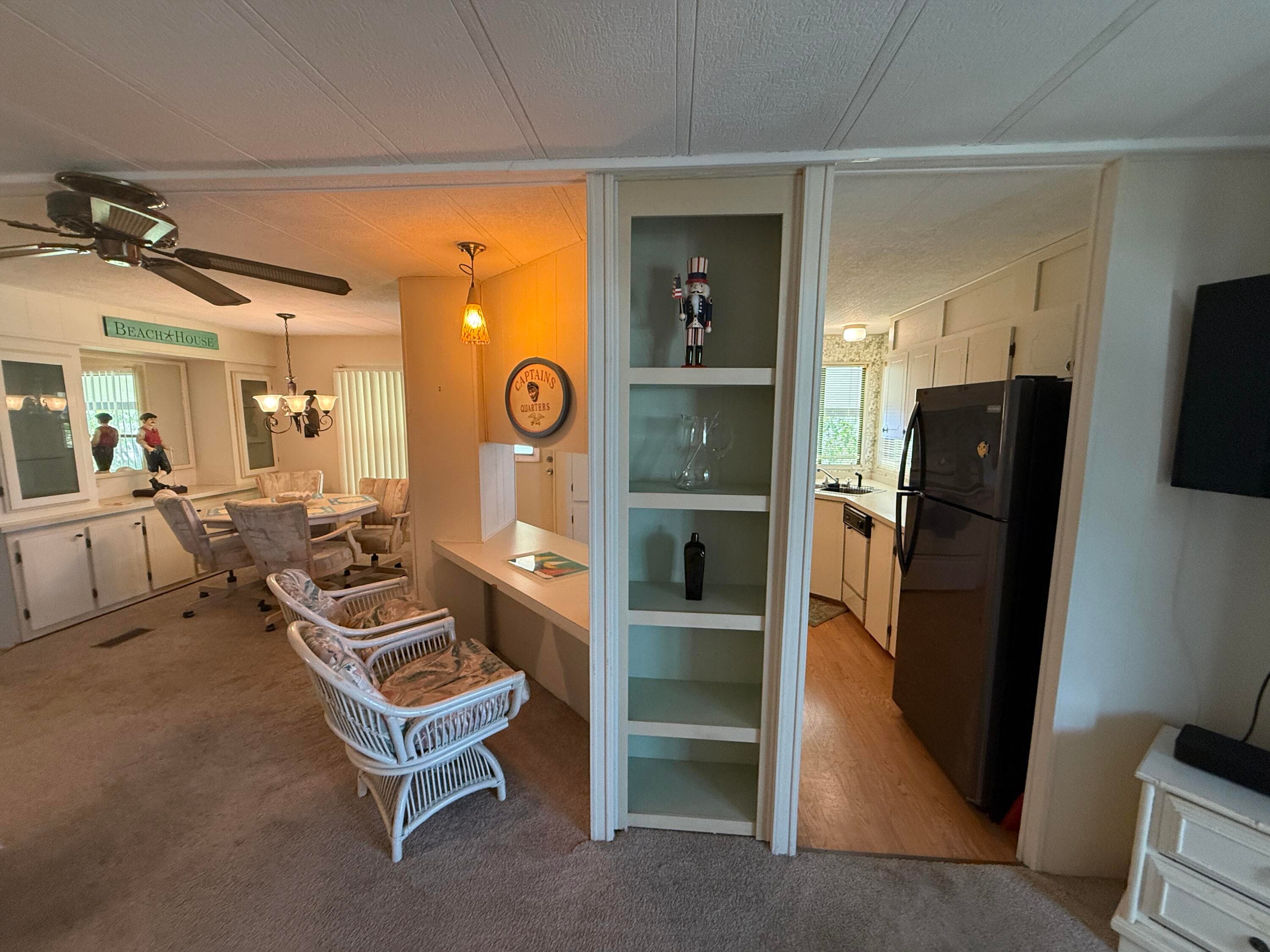 7818 SE Continental Drive, Hobe Sound, FL 33455 — photo 9 of 40