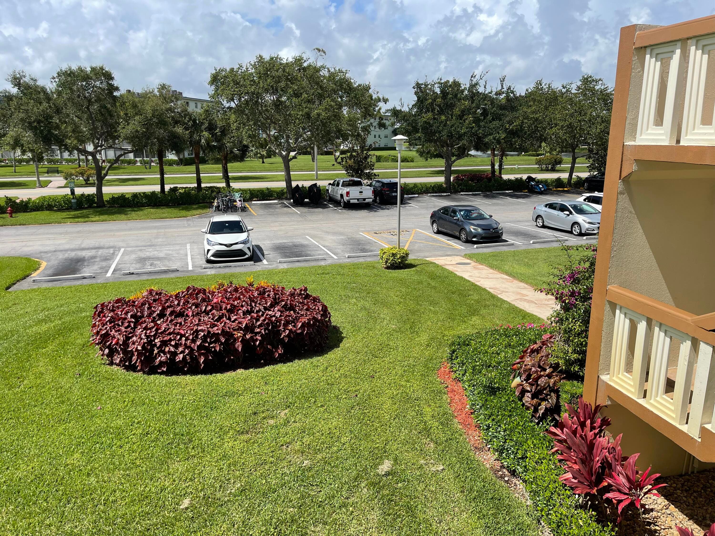 27 Mansfield A, Boca Raton, FL 33434 — photo 3 of 48