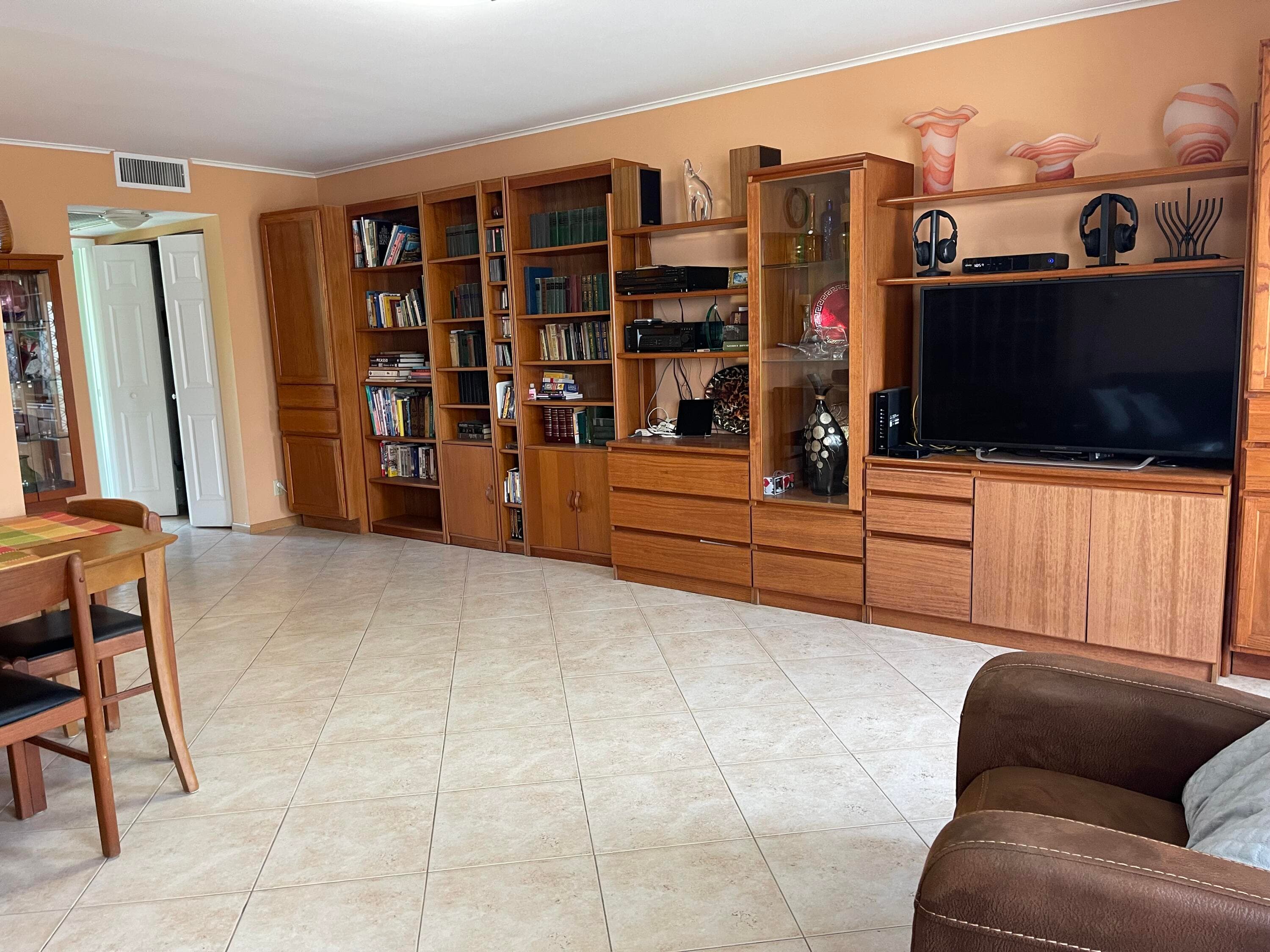 27 Mansfield A, Boca Raton, FL 33434 — photo 10 of 48