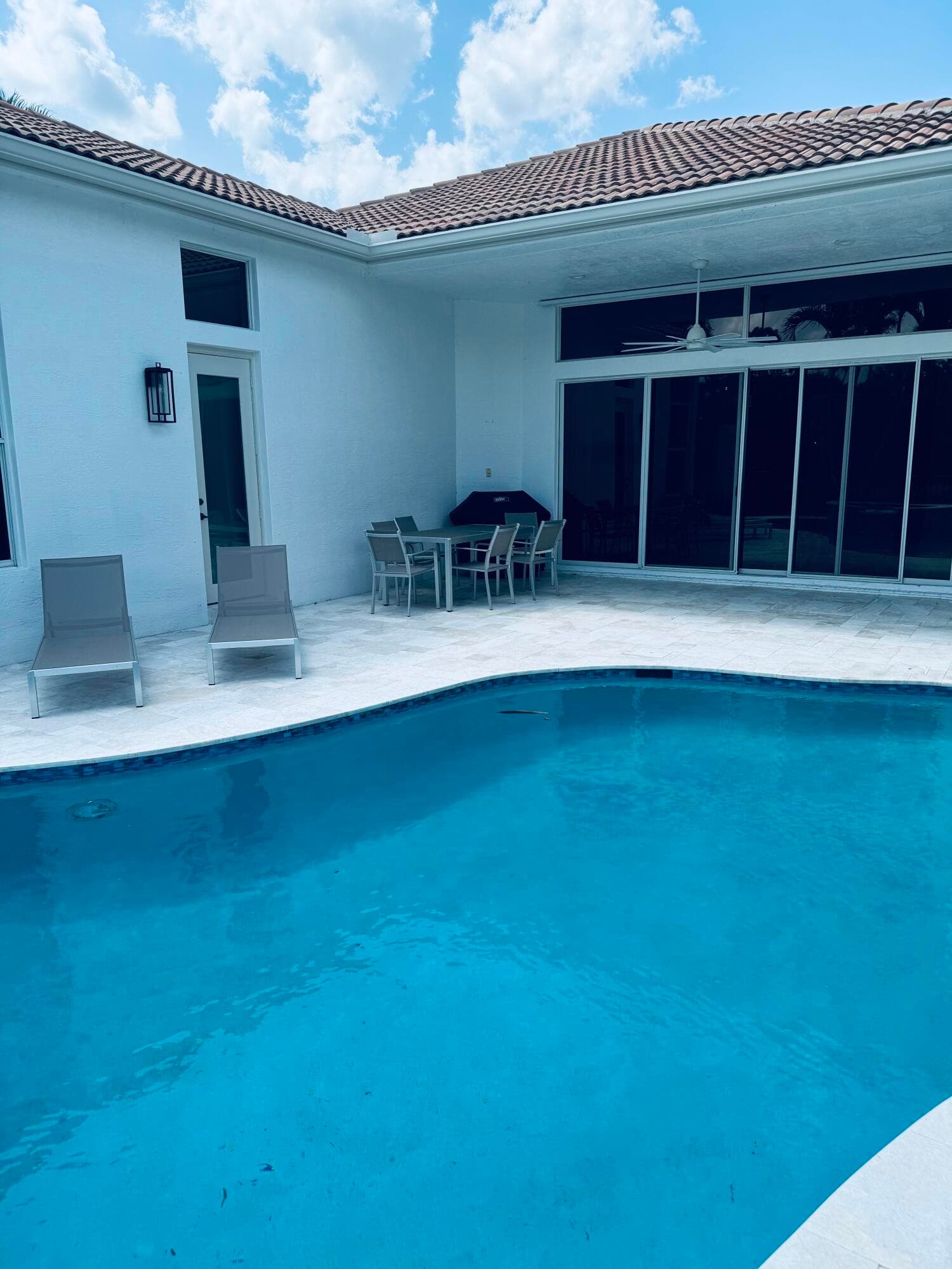 156 Esperanza Way, Palm Beach Gardens, FL 33418 — photo 4 of 117