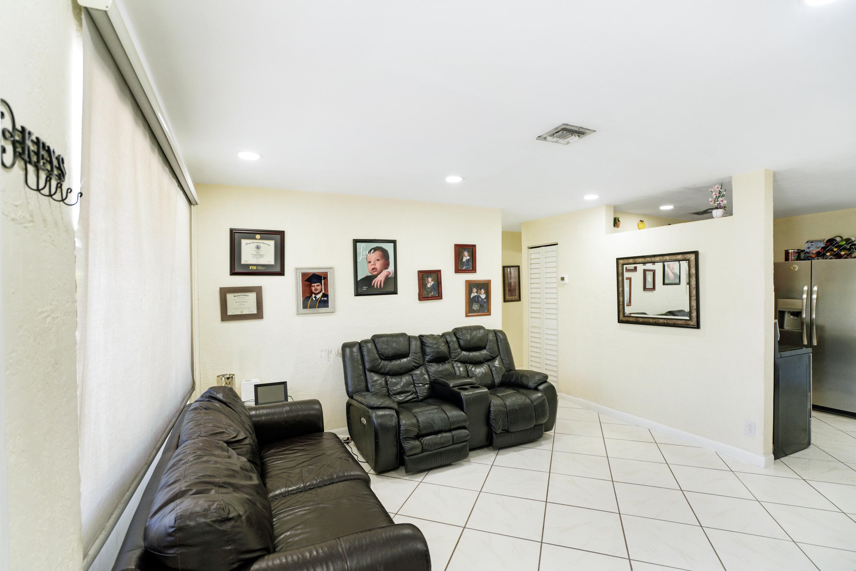 1395 SW 46 Th Avenue, Fort Lauderdale, FL 33317 — photo 11 of 36