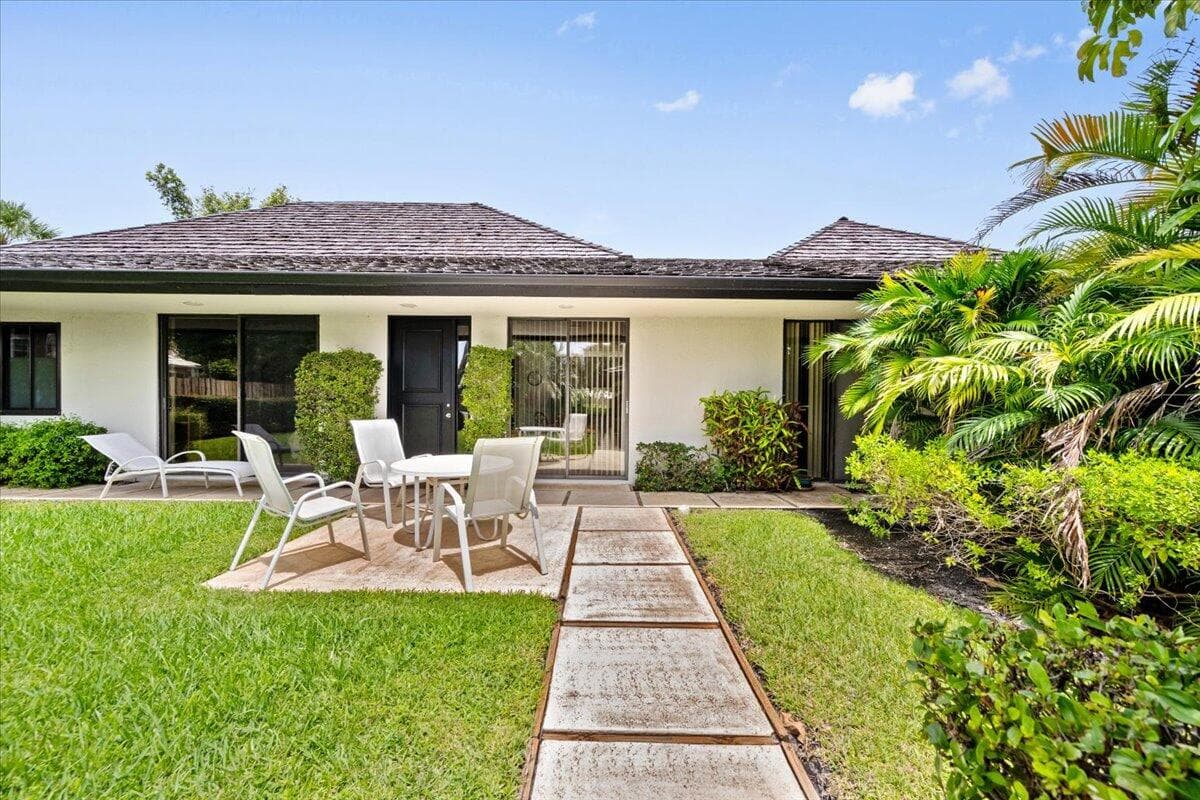 11876 Pebblewood Drive, Wellington, FL 33414 — photo 5 of 35