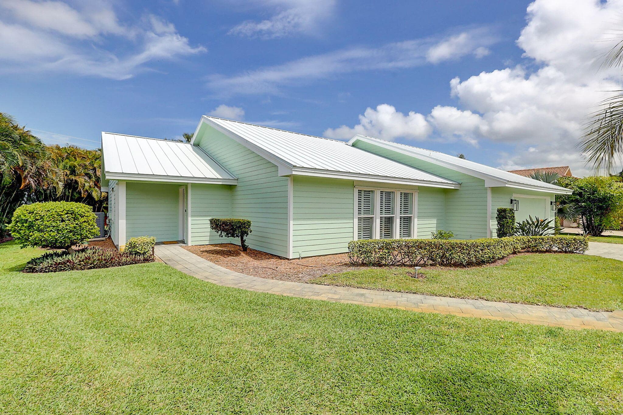 3824 SE Fairway E, Stuart, FL 34997 — photo 2 of 67