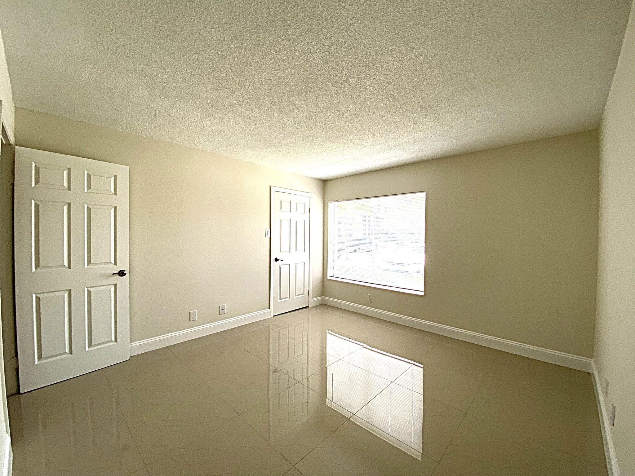 815 W Boynton Beach Boulevard 7-102, Boynton Beach, FL 33426 — photo 2 of 36