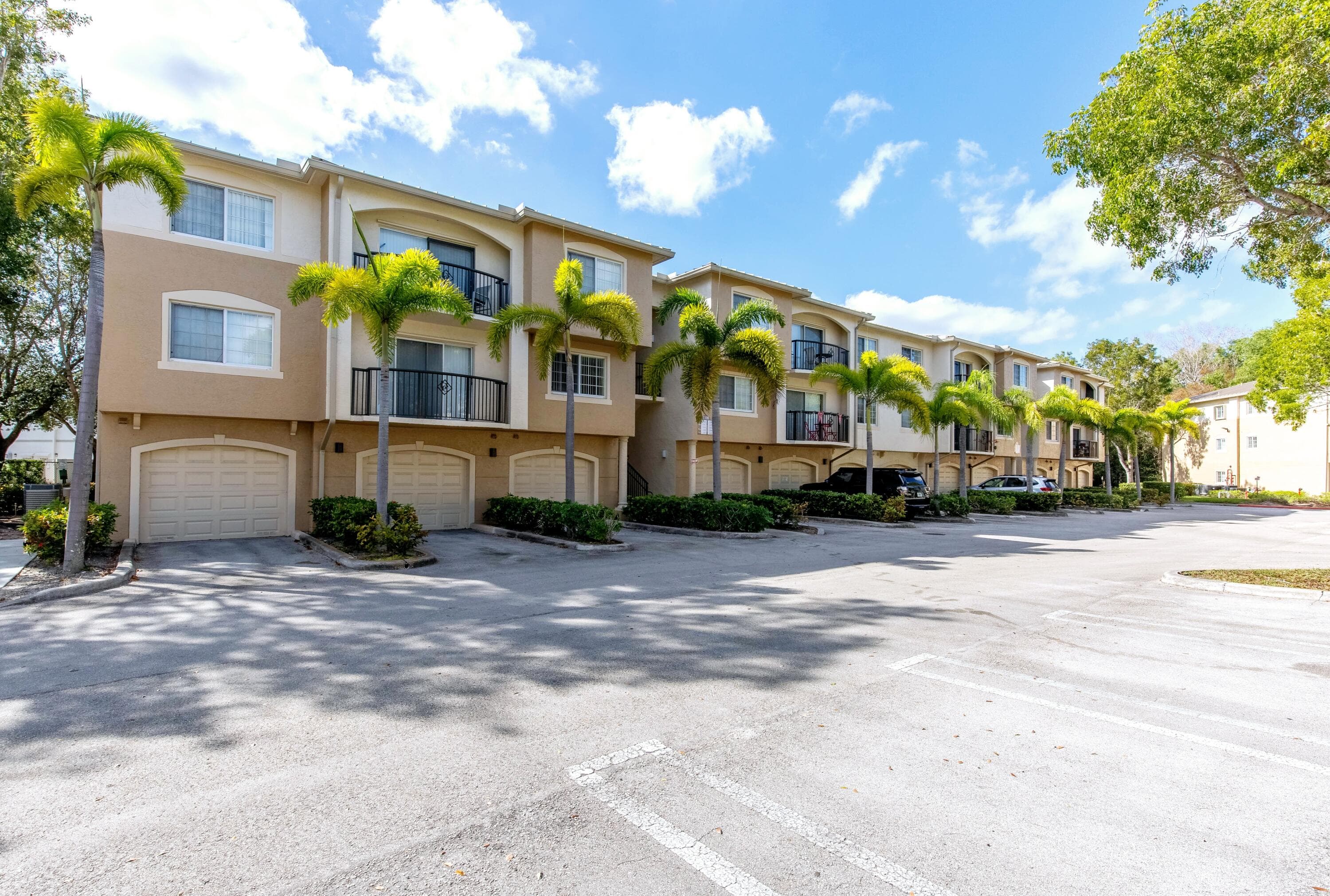 1100 Crestwood Court S 1110, Royal Palm Beach, FL 33411 — photo 1 of 11