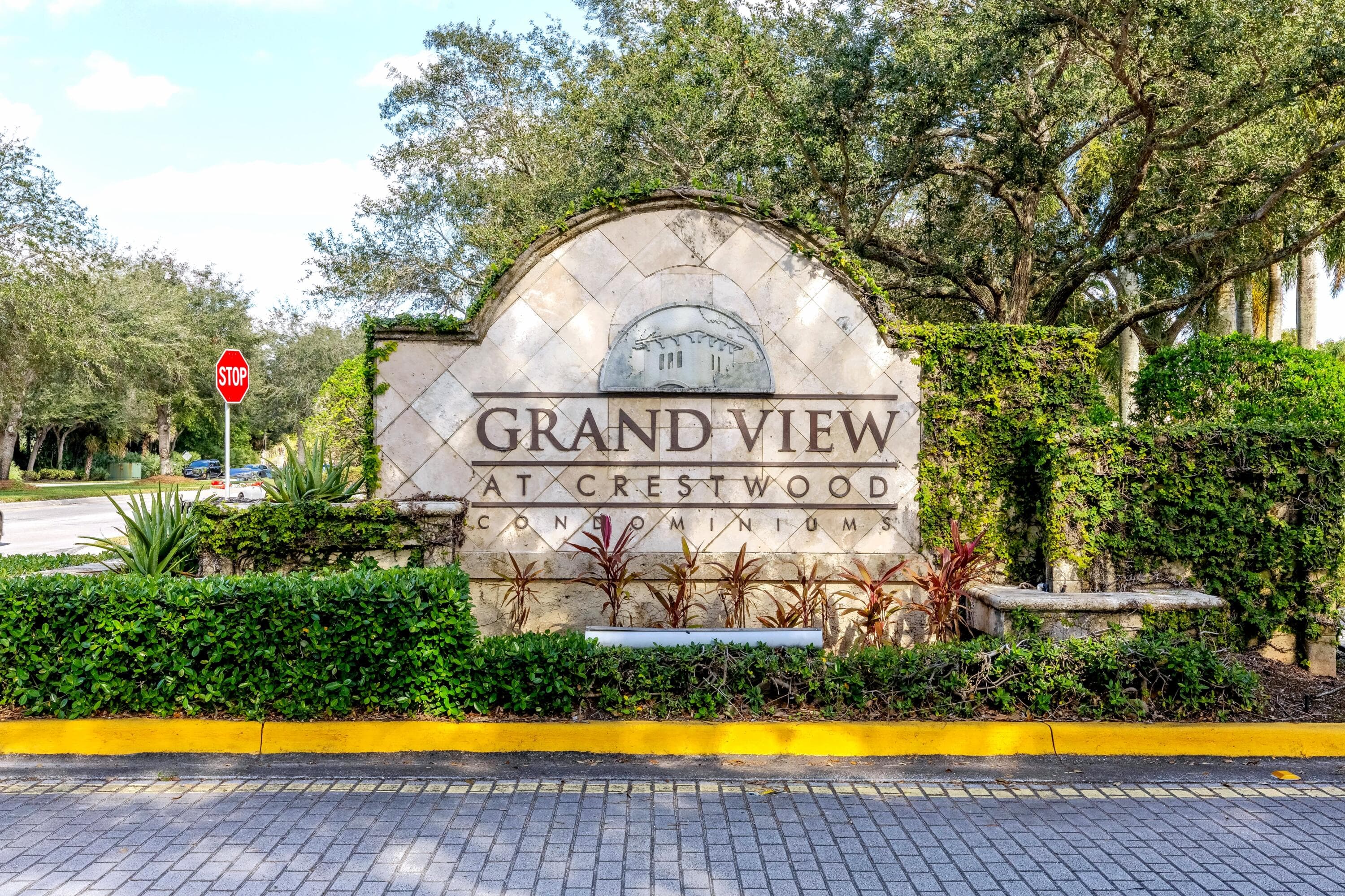 1100 Crestwood Court S 1110, Royal Palm Beach, FL 33411 — photo 5 of 11