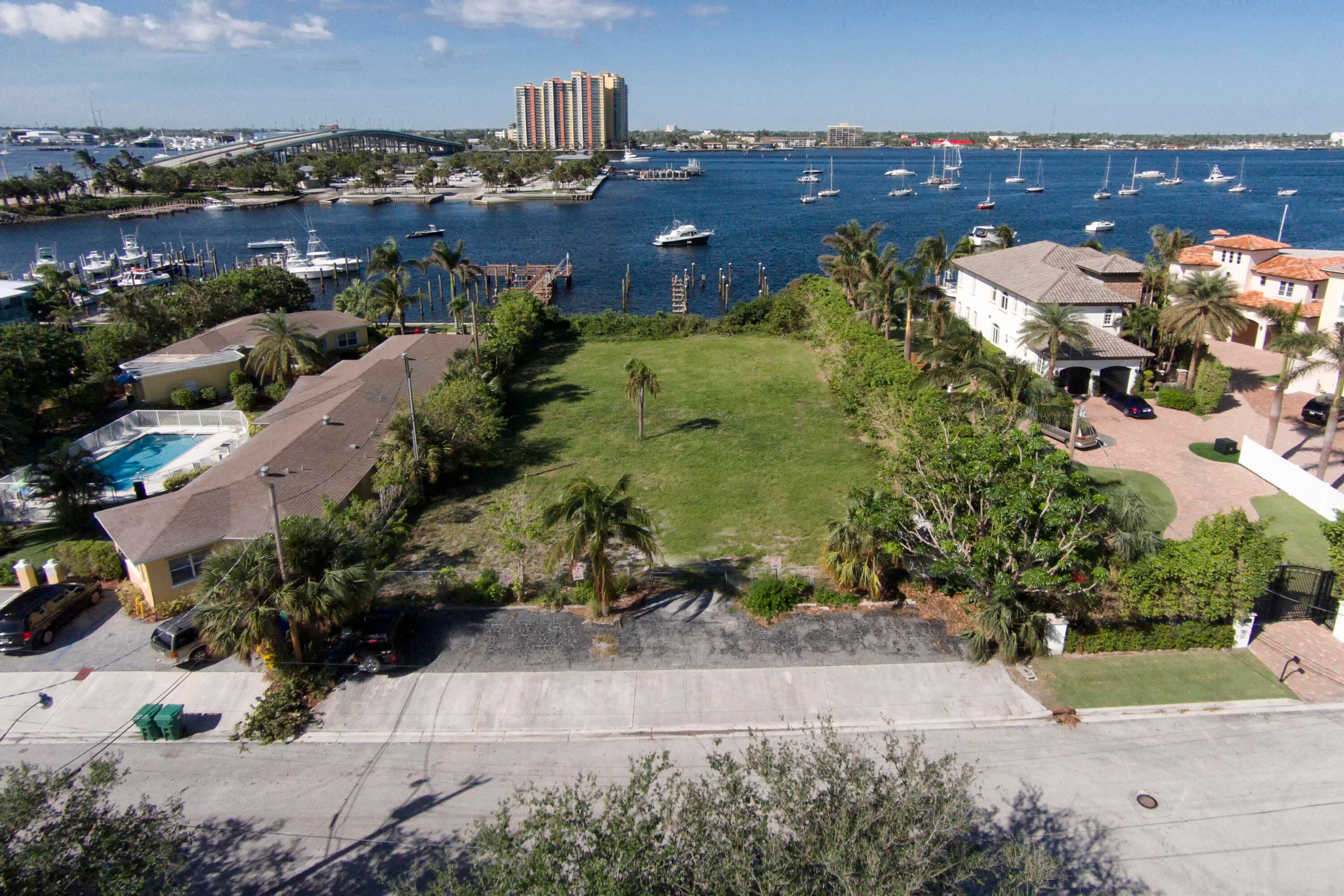 2715 Lake Drive, Riviera Beach, FL 33404 — photo 7 of 15