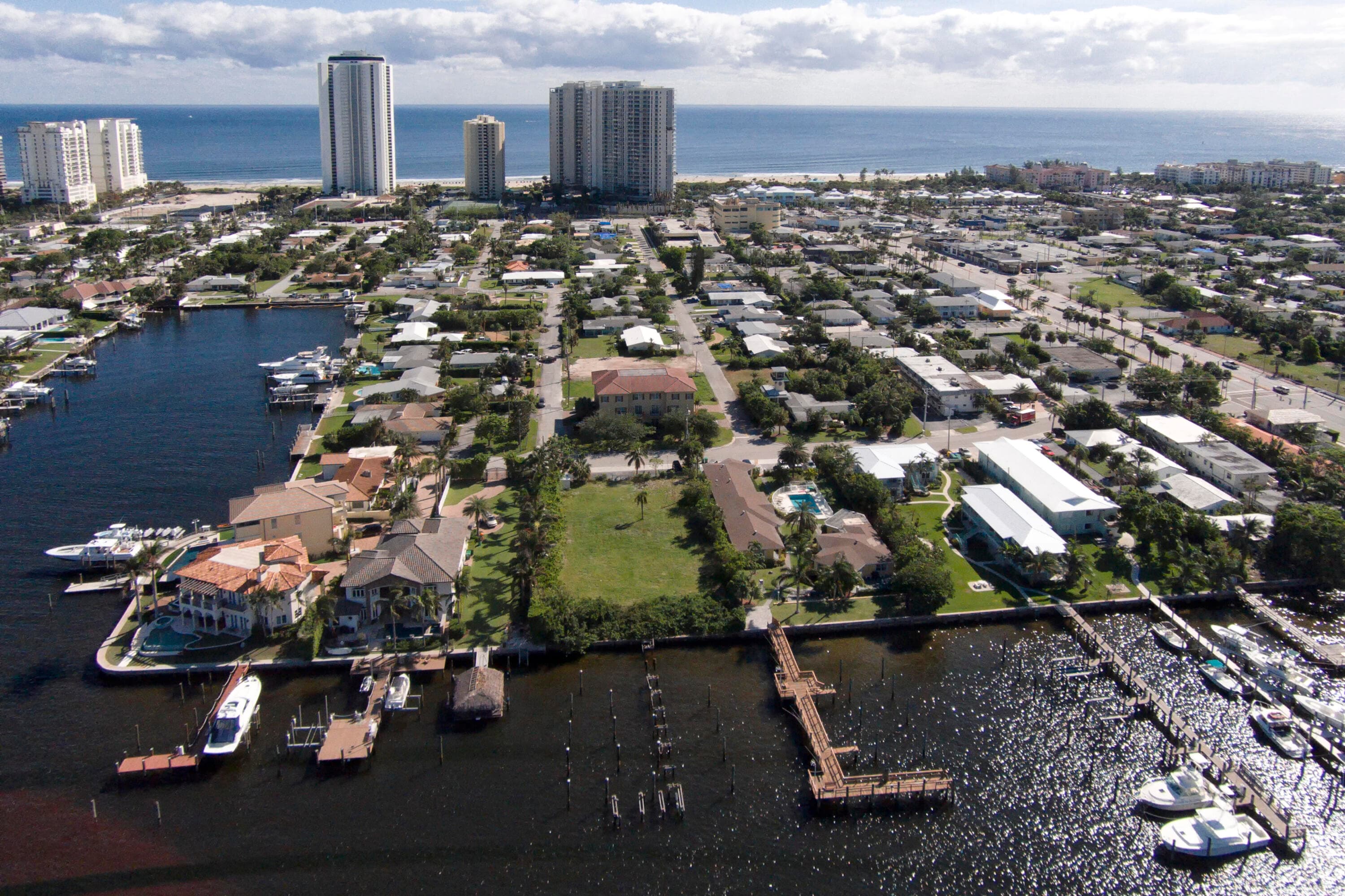 2715 Lake Drive, Riviera Beach, FL 33404 — photo 8 of 15