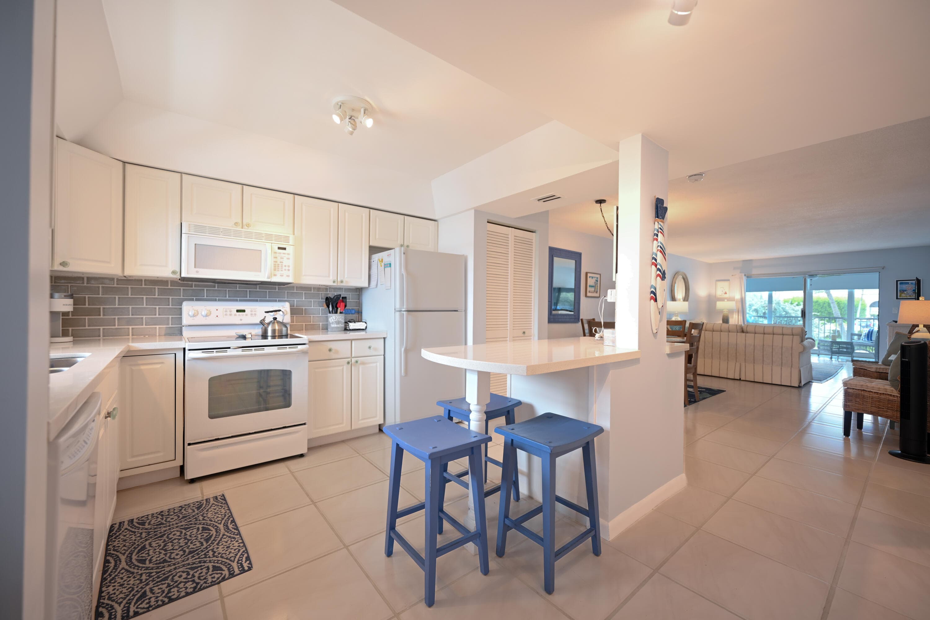1700 S Ocean Boulevard 14, Delray Beach, FL 33483 — photo 7 of 33