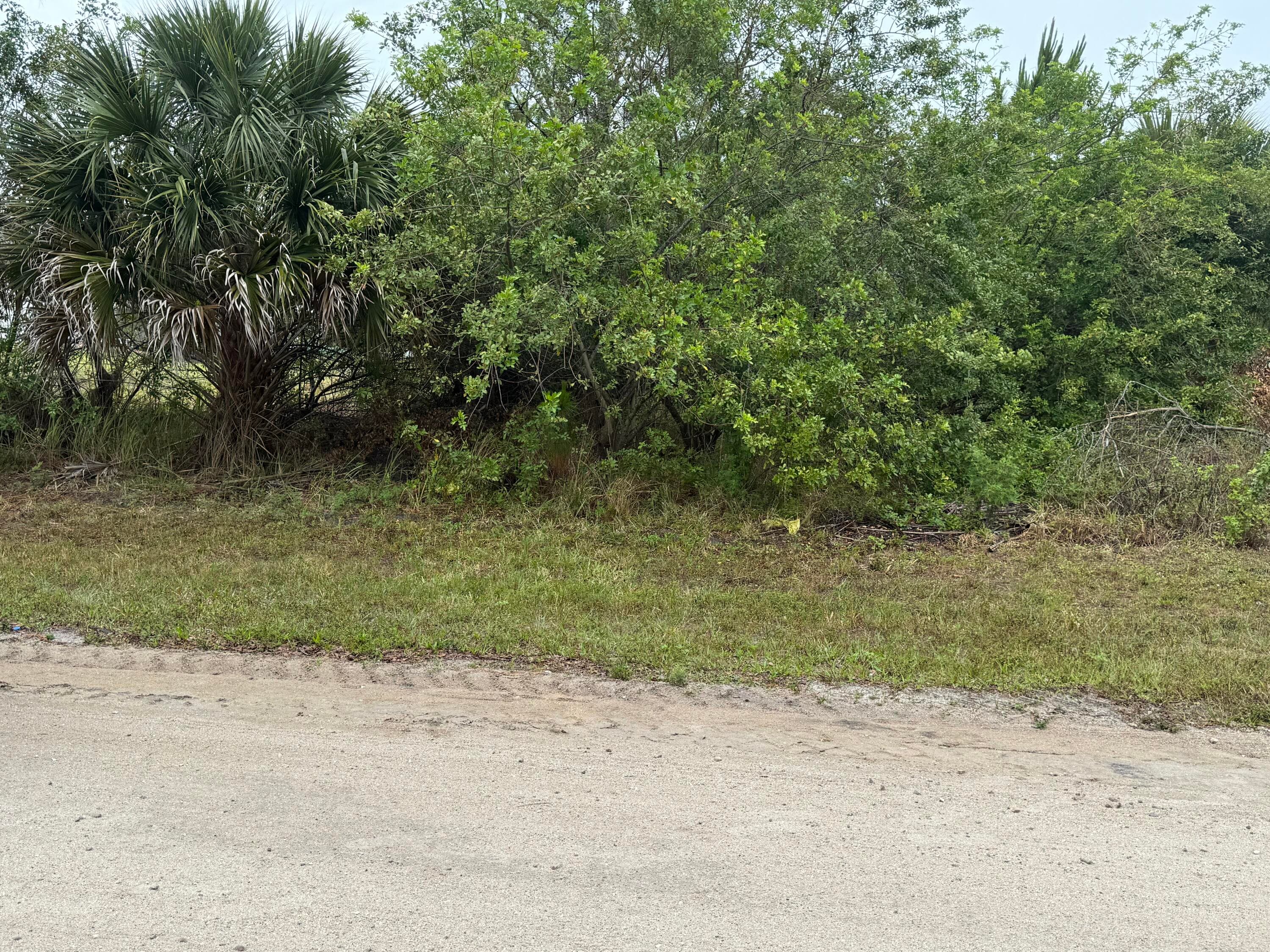 7945 98th Court, Vero Beach, FL 32967 — photo 2 of 2