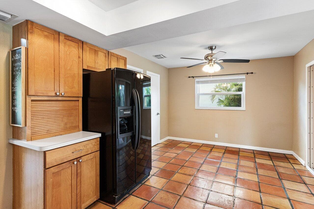 7815 NW 1st Street, Margate, FL 33063 — photo 14 of 33