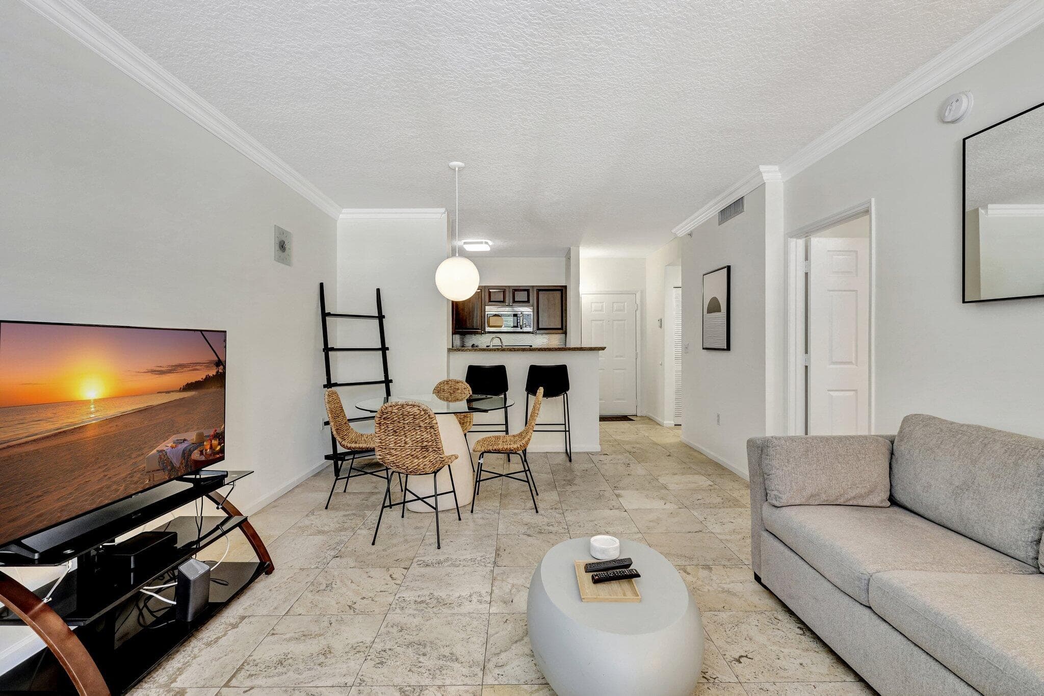 580 S Sapodilla Avenue 105, West Palm Beach, FL 33401 — photo 12 of 24
