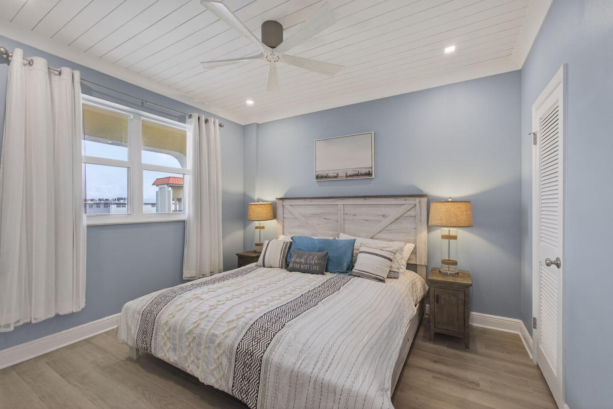 105 Paradise Harbour Boulevard 501, North Palm Beach, FL 33408 — photo 18 of 40