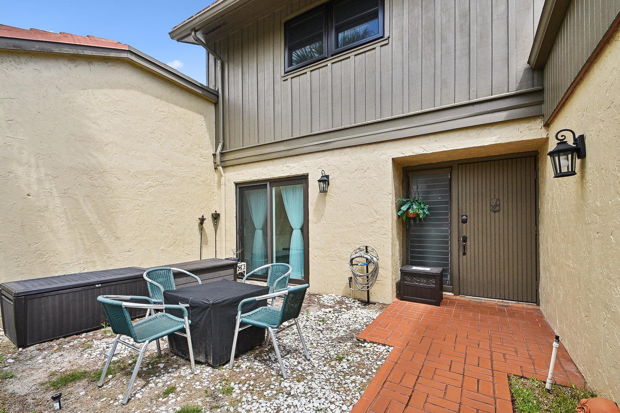 11063 Oakdale Road, Boynton Beach, FL 33437 — photo 2 of 59