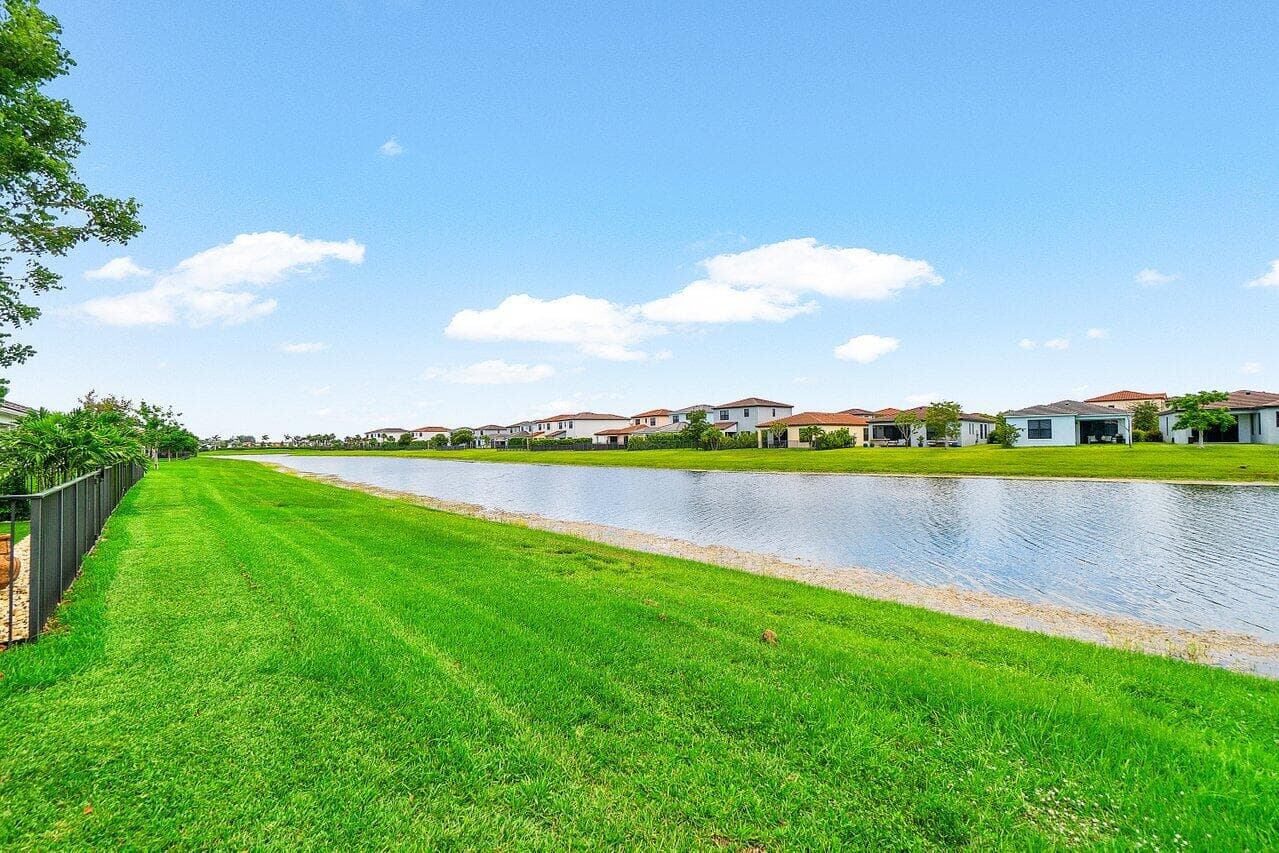 16070 Key Biscayne Lane, Westlake, FL 33470 — photo 4 of 45