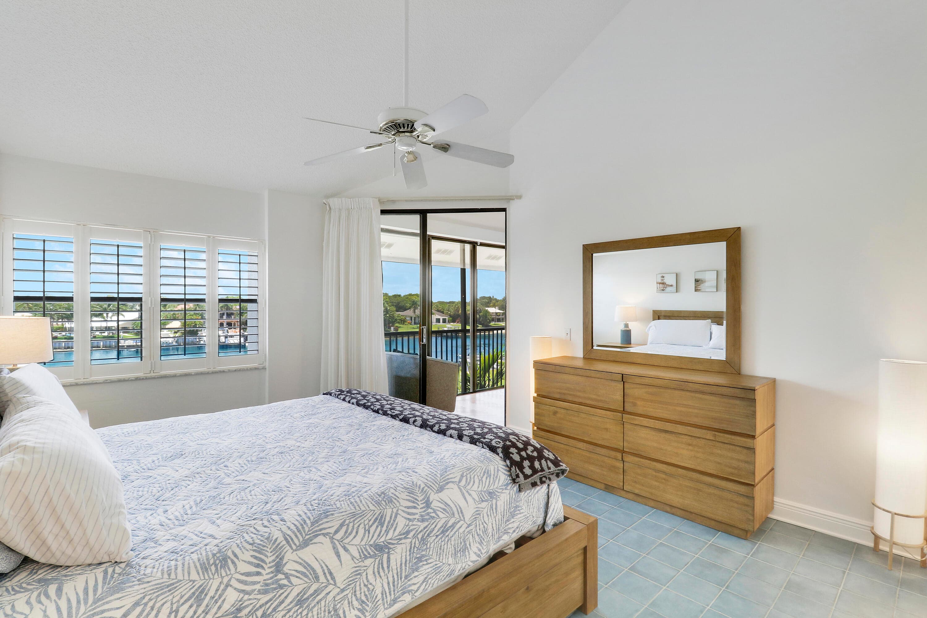 543 Bay Colony Drive N Slip 8, Juno Beach, FL 33408 — photo 27 of 75
