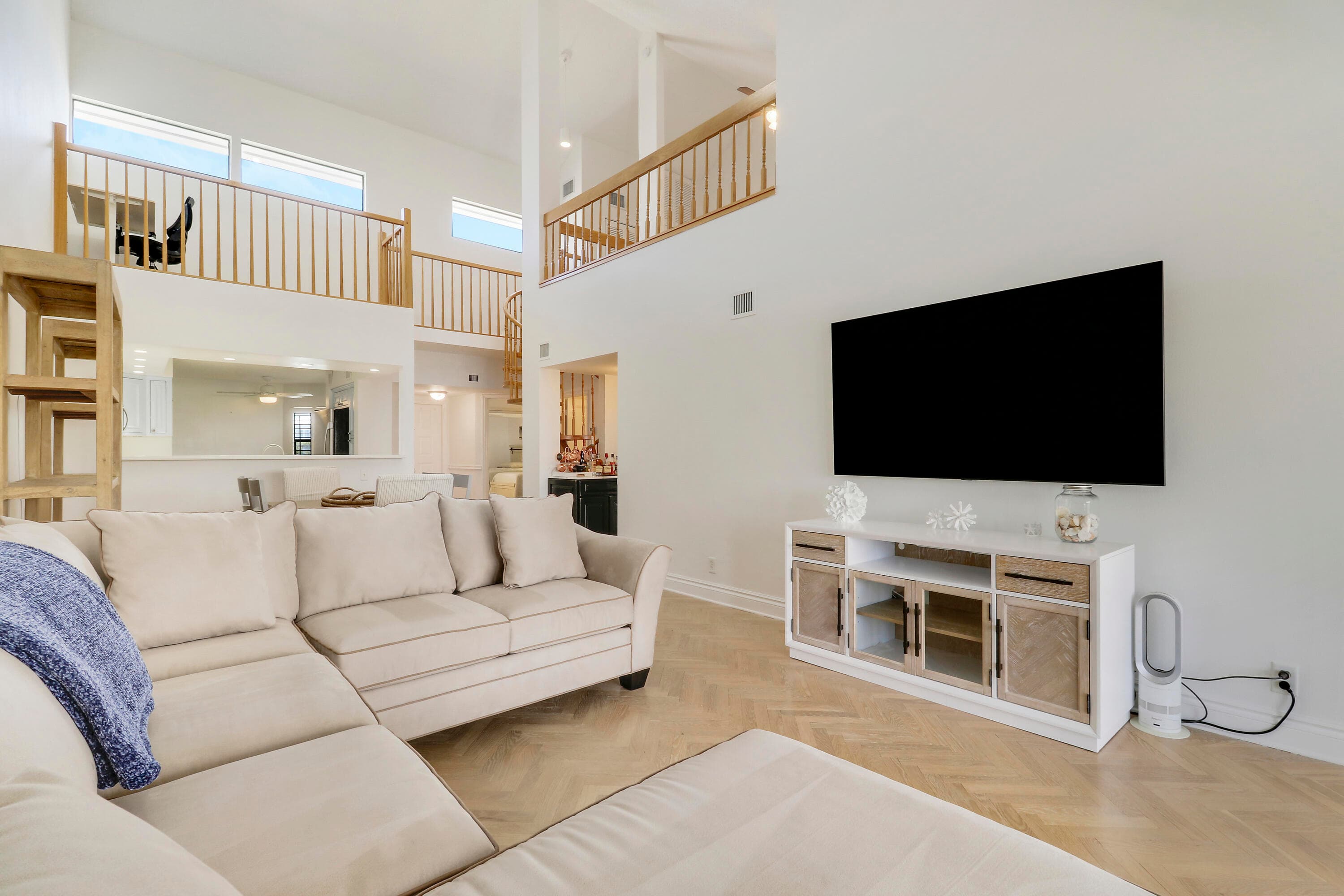 543 Bay Colony Drive N Slip 8, Juno Beach, FL 33408 — photo 14 of 75
