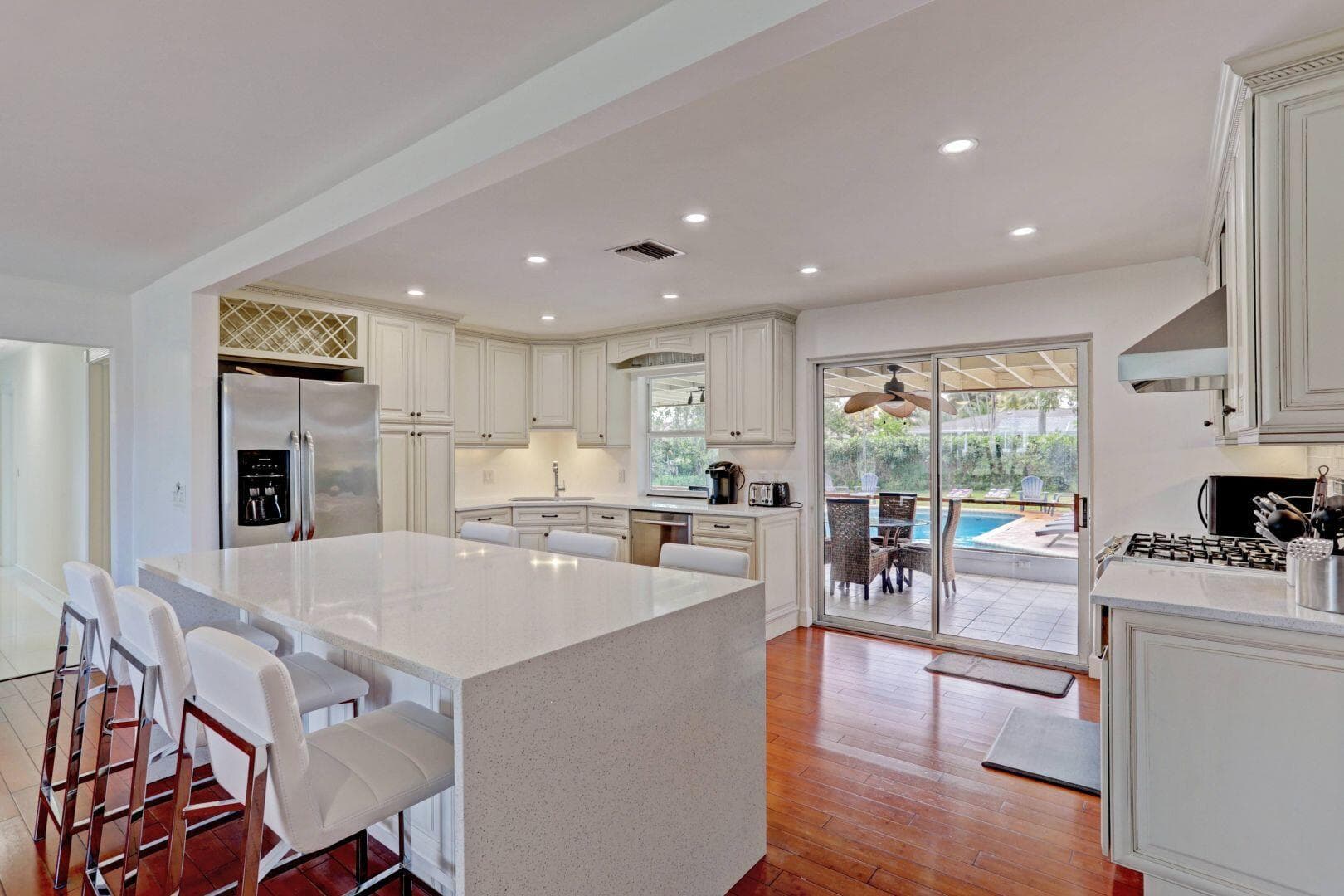 7115 Venetian Way, West Palm Beach, FL 33406 — photo 8 of 32