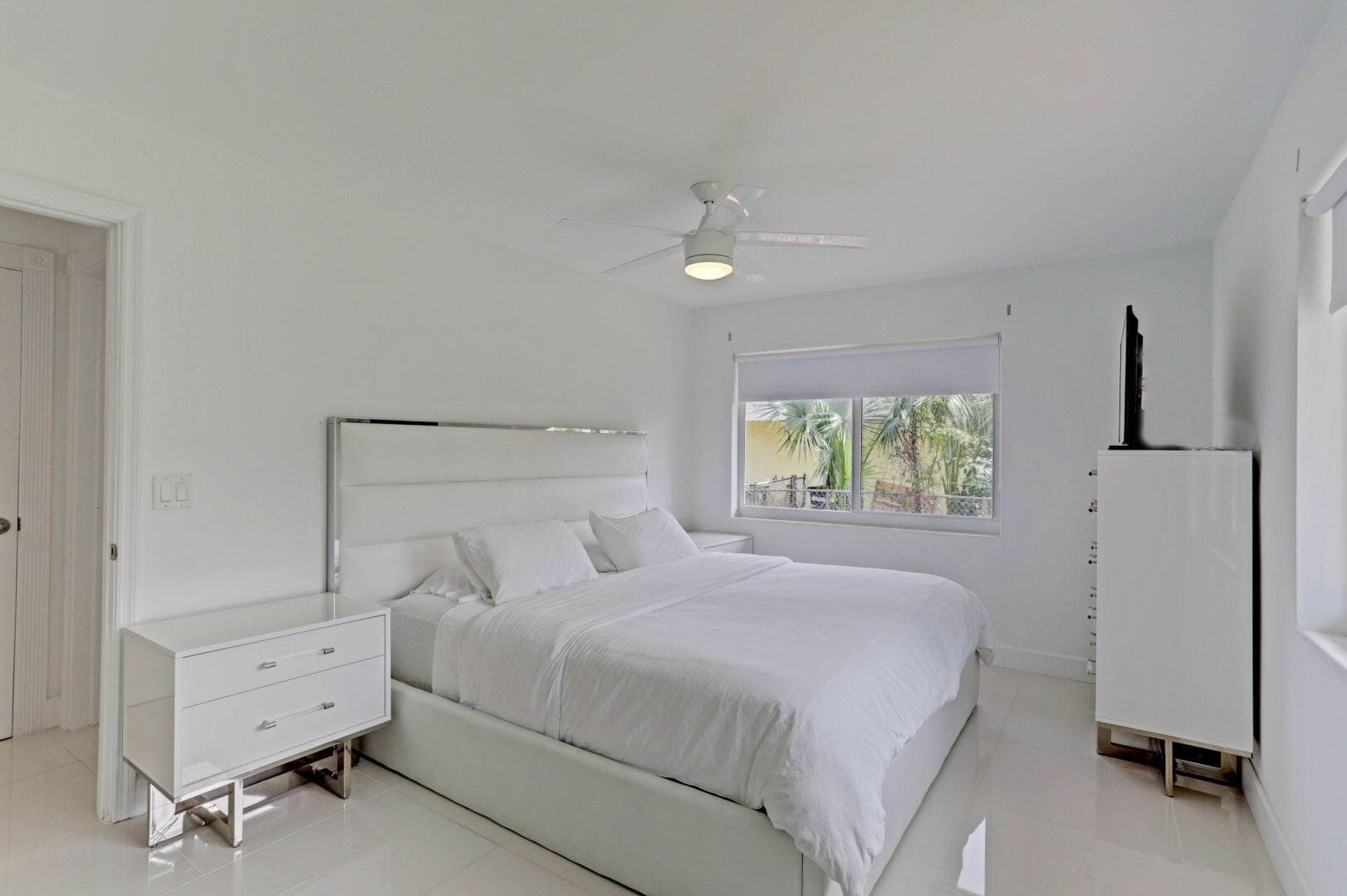 7115 Venetian Way, West Palm Beach, FL 33406 — photo 11 of 32