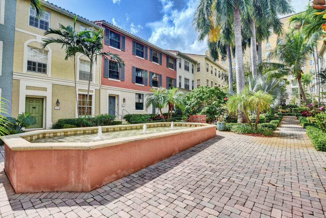 580 S Sapodilla Avenue 105, West Palm Beach, FL 33401 — photo 21 of 24