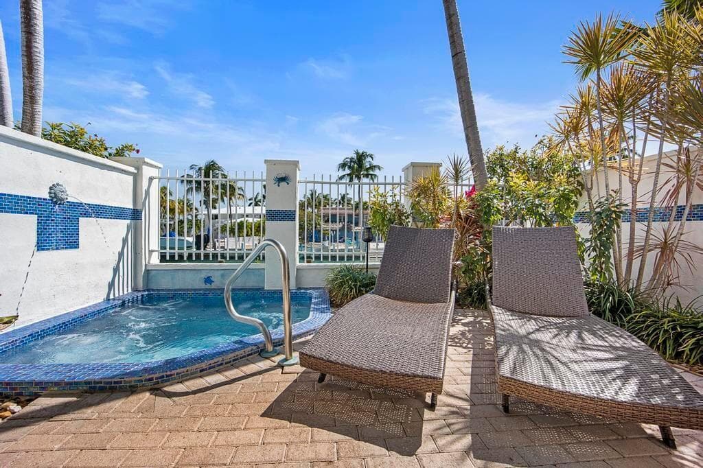 7031 Harbor Village Drive 7031, Duck Key, FL 33050 — photo 38 of 52
