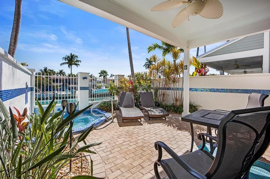 7031 Harbor Village Drive 7031, Duck Key, FL 33050 — photo 40 of 52