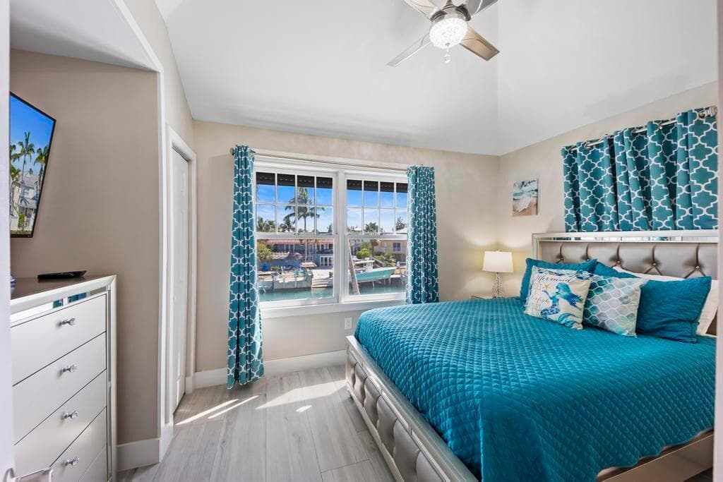 7031 Harbor Village Drive 7031, Duck Key, FL 33050 — photo 41 of 52