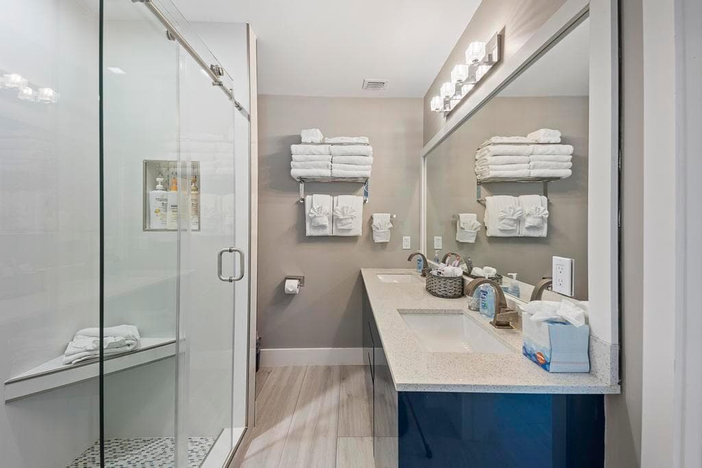 7031 Harbor Village Drive 7031, Duck Key, FL 33050 — photo 44 of 52