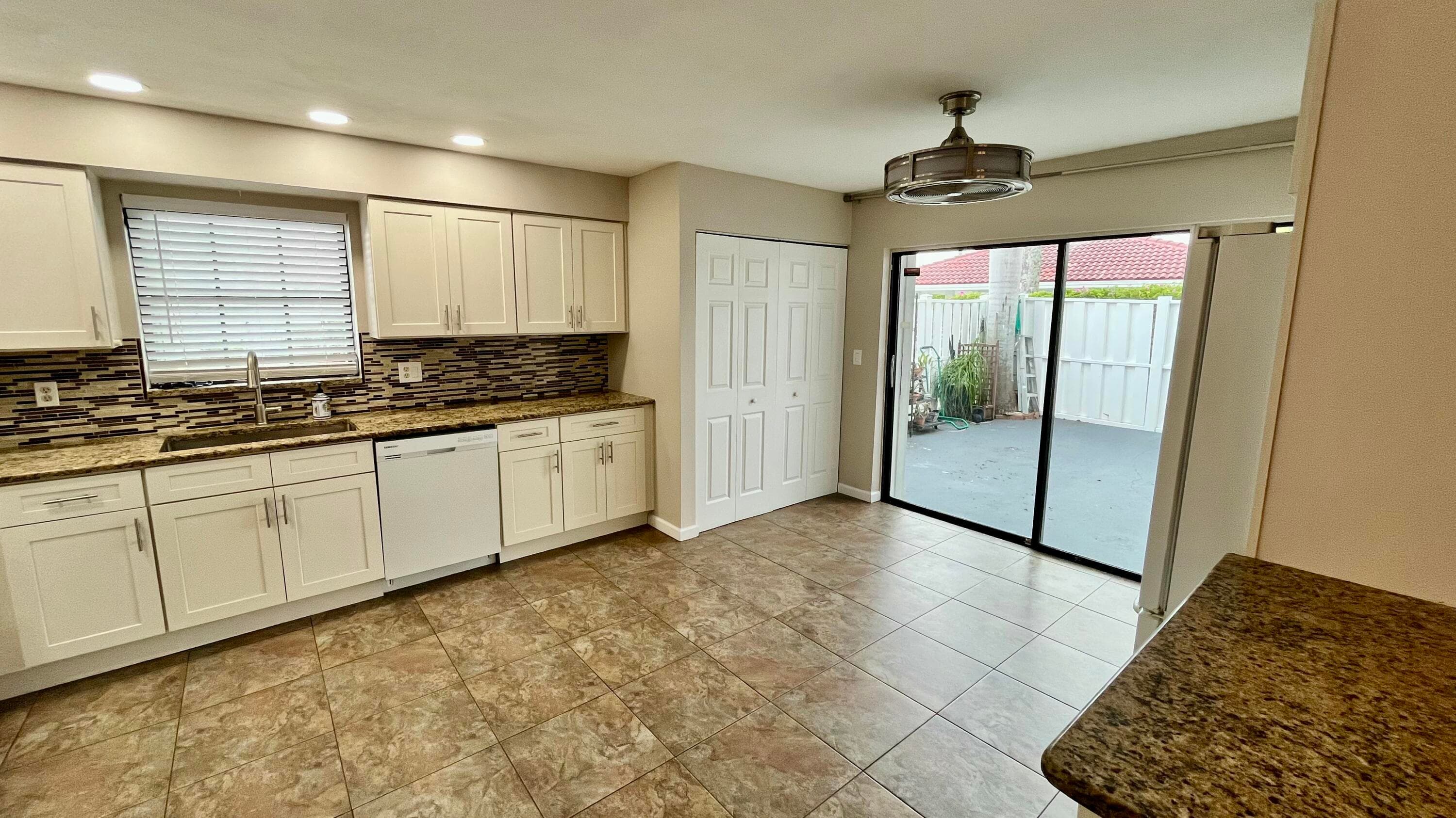 1437 Princeton Lane, Boynton Beach, FL 33426 — photo 3 of 19
