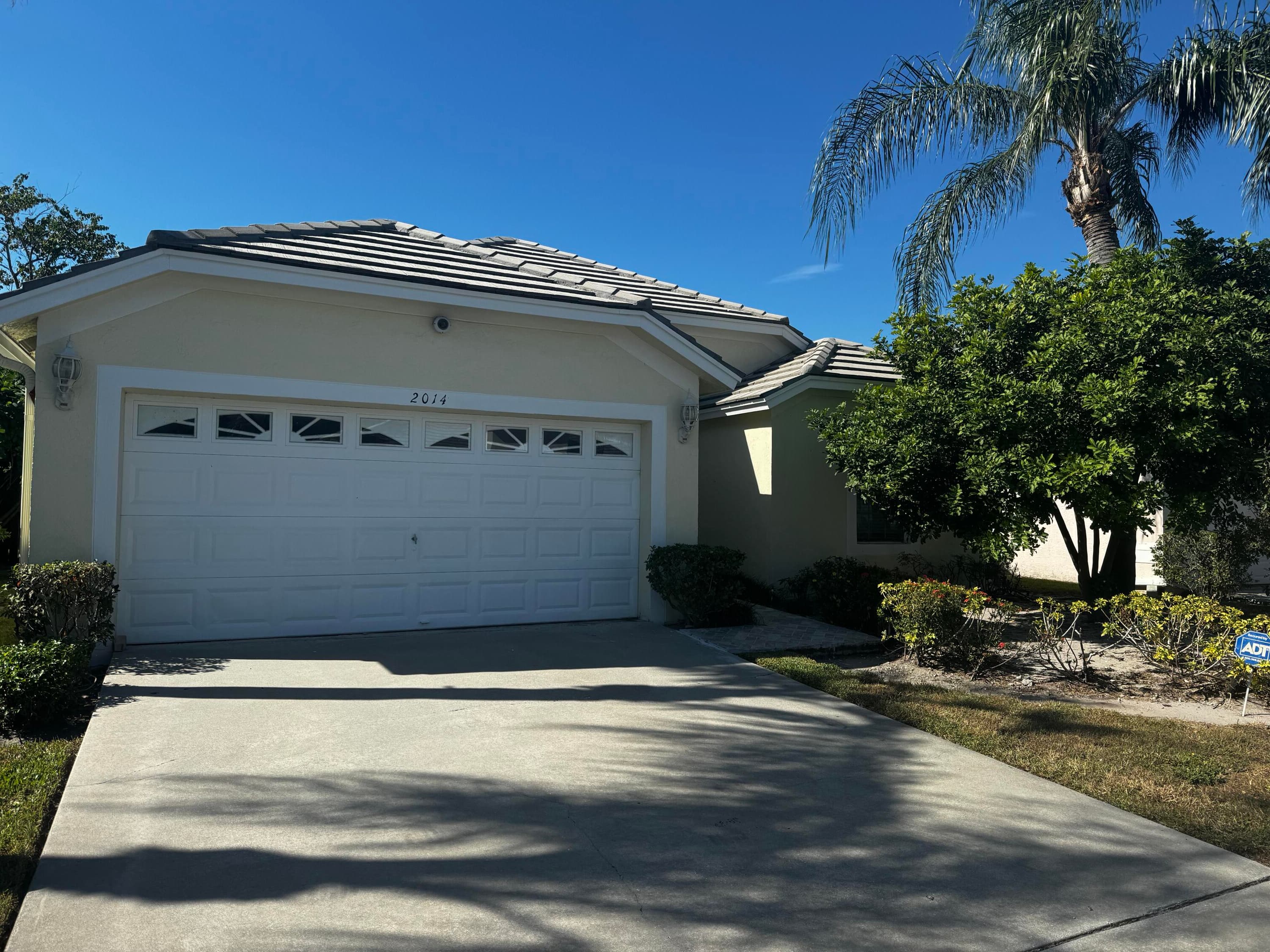2014 Normandy Circle, West Palm Beach, FL 33409 — photo 1 of 21