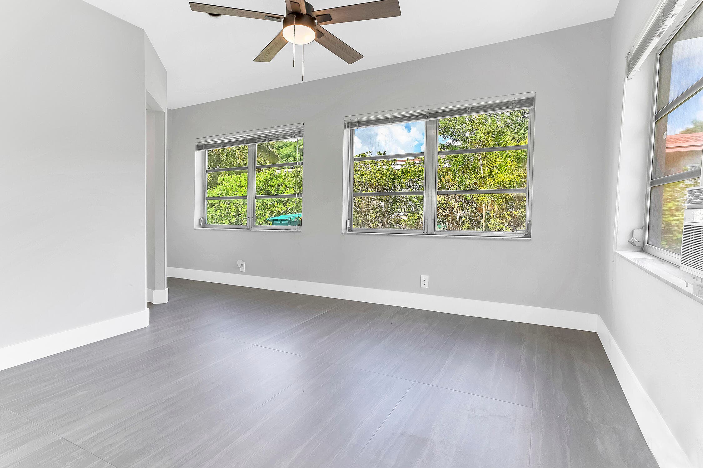 7609 NW 70 Avenue, Tamarac, FL 33321 — photo 11 of 28