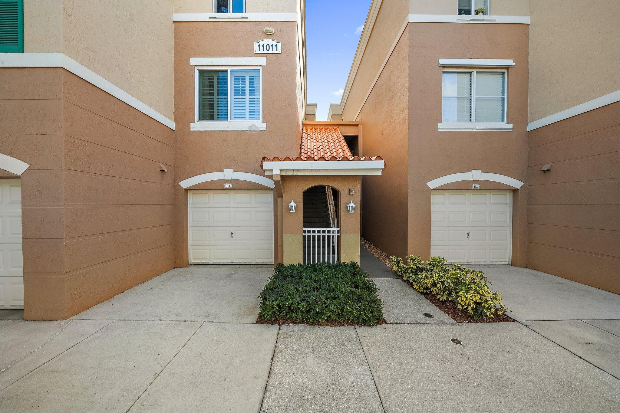 11011 Legacy 306 Lane 306, Palm Beach Gardens, FL 33410 — photo 2 of 44