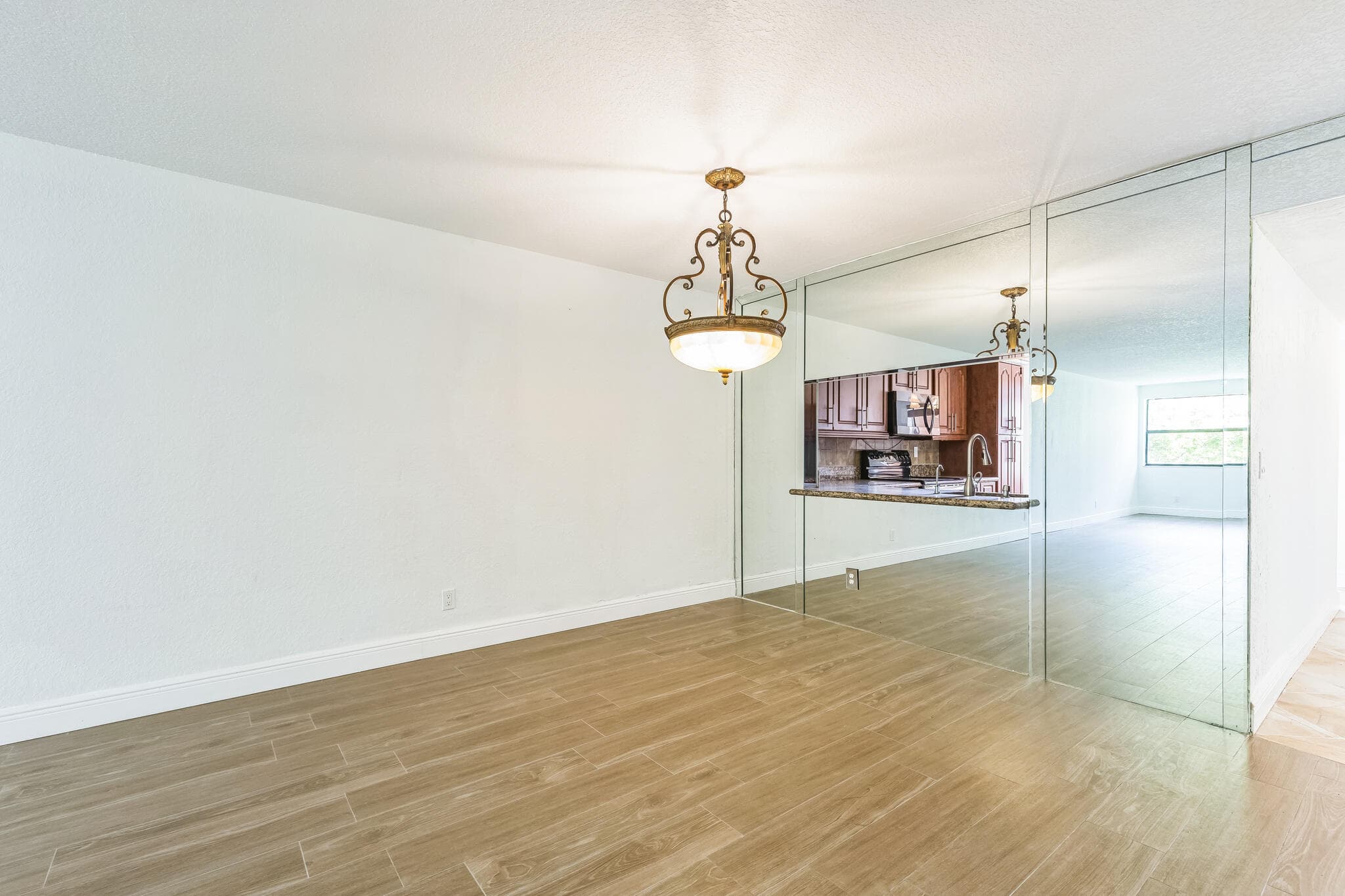 2704 NW 104th Avenue 401, Sunrise, FL 33322 — photo 4 of 37