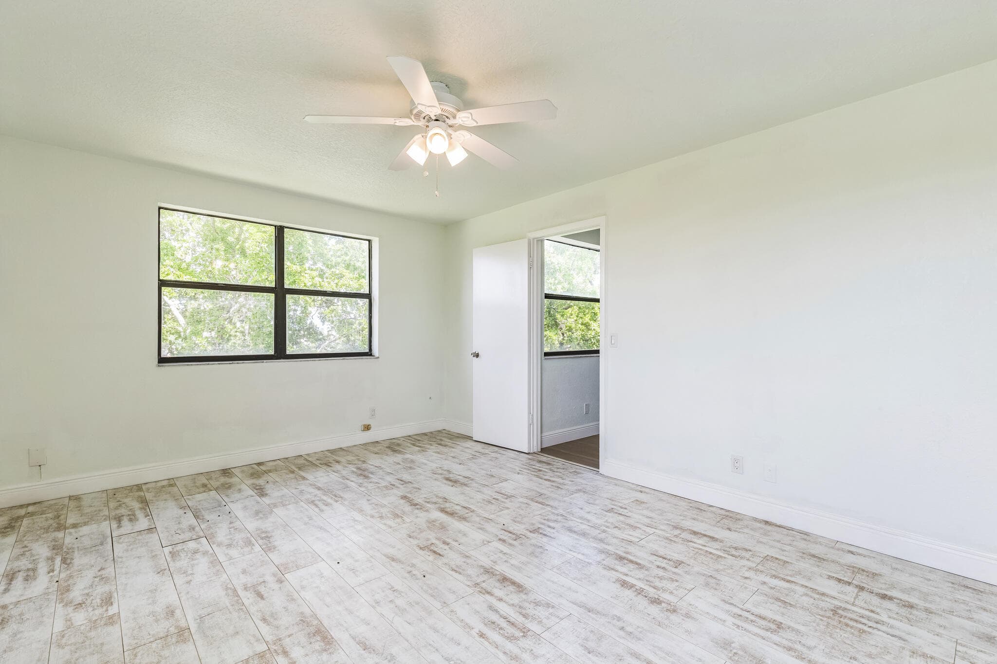 2704 NW 104th Avenue 401, Sunrise, FL 33322 — photo 27 of 37
