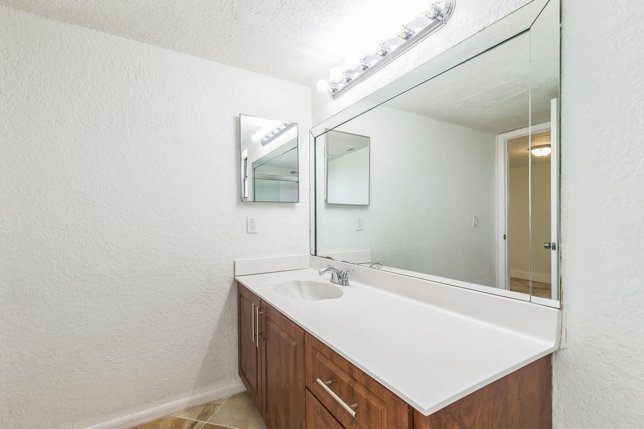 2704 NW 104th Avenue 401, Sunrise, FL 33322 — photo 35 of 37