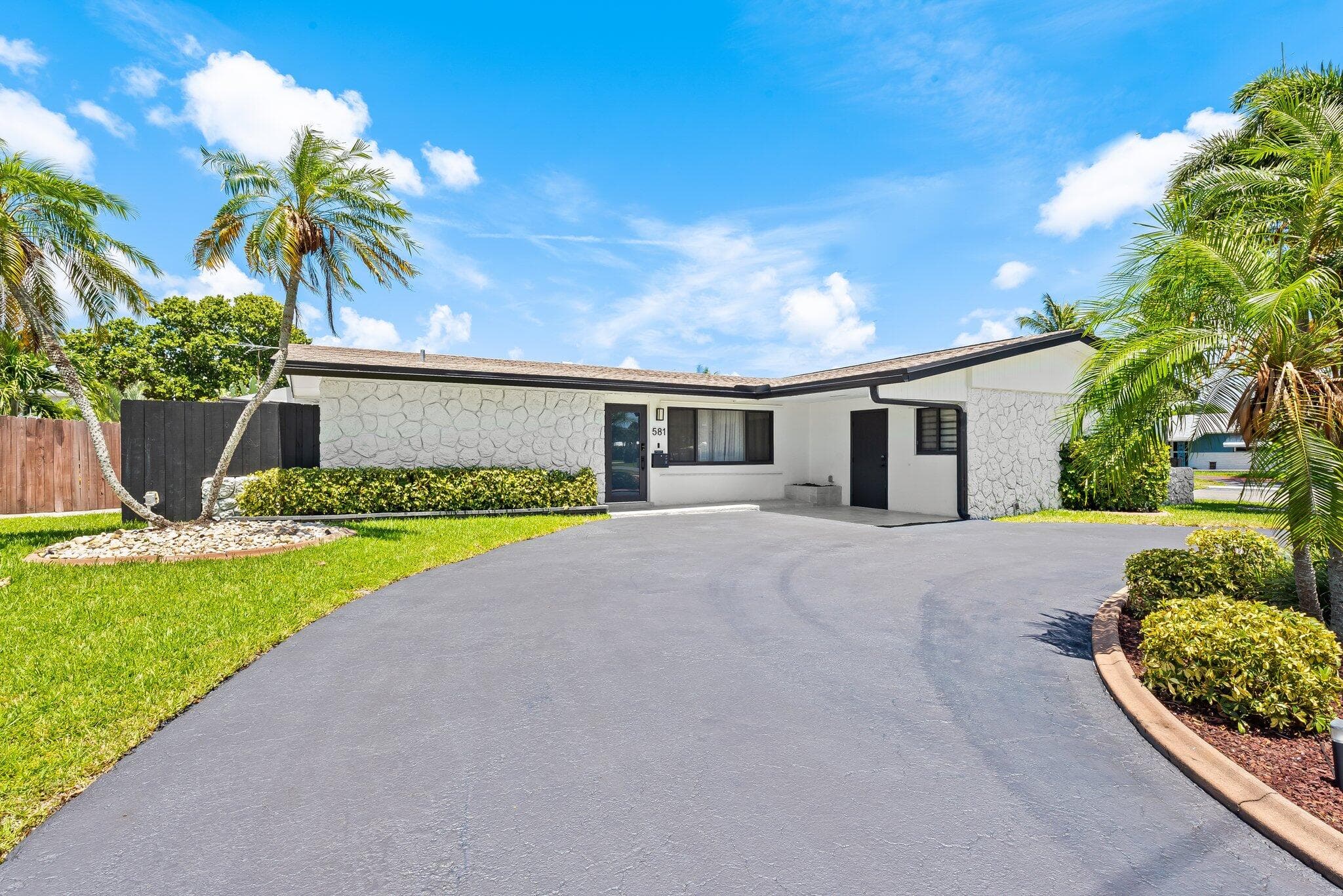 581 SE 5th Avenue, Pompano Beach, FL 33060 — photo 35 of 46