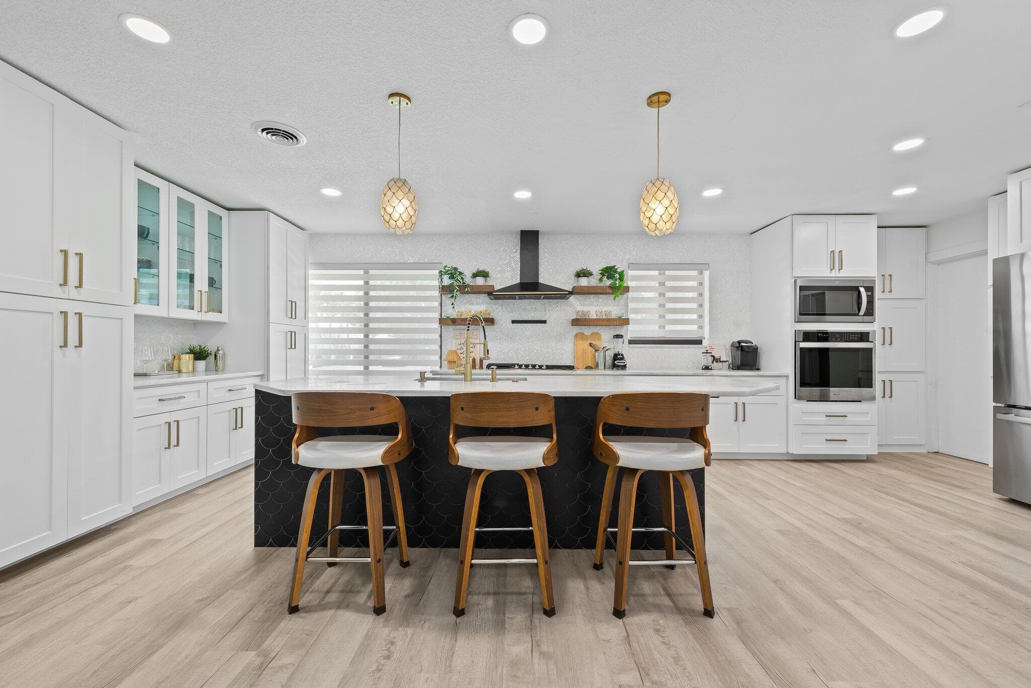 581 SE 5th Avenue, Pompano Beach, FL 33060 — photo 10 of 46