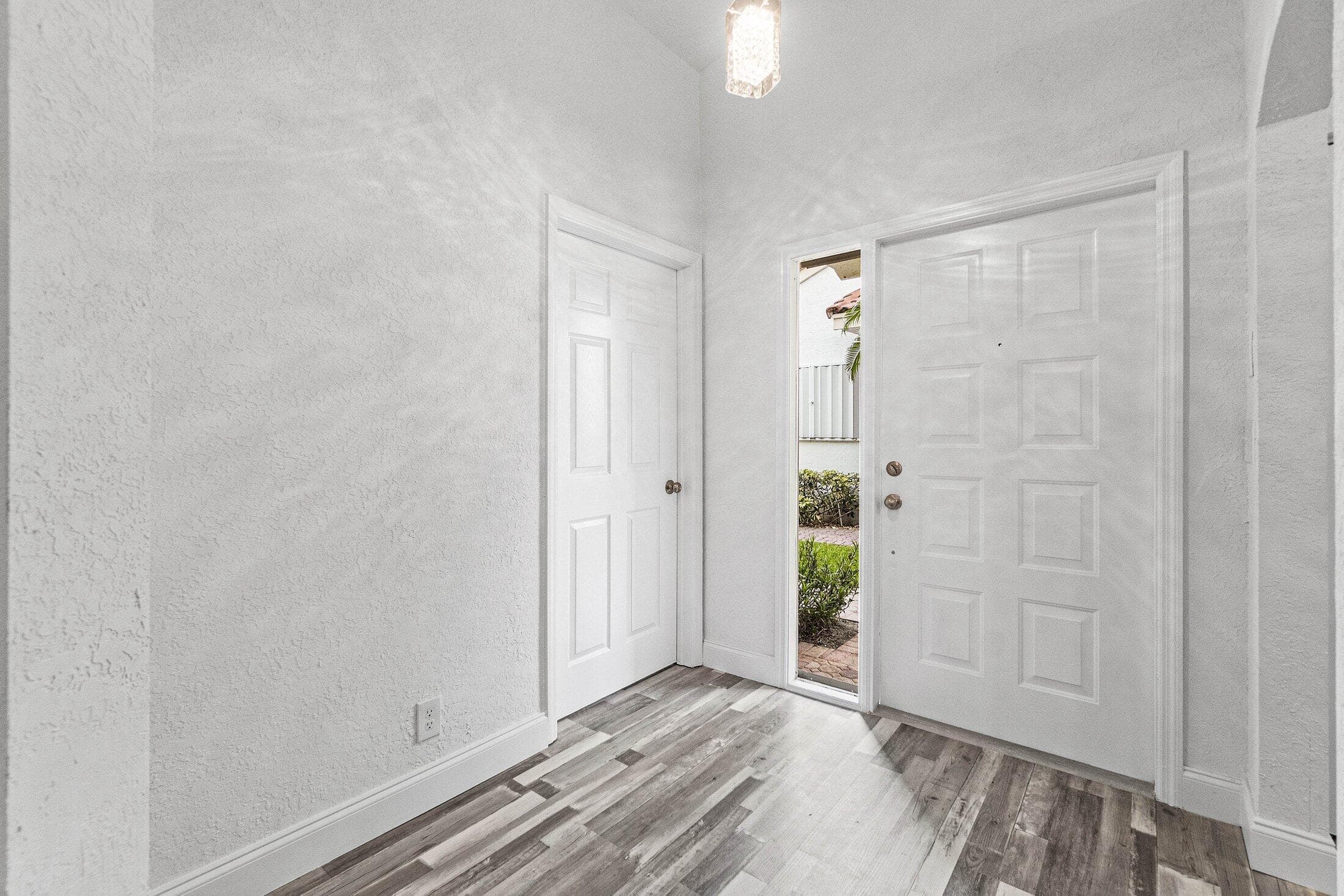 15465 Lake Gardenia Place, Delray Beach, FL 33484 — photo 10 of 46