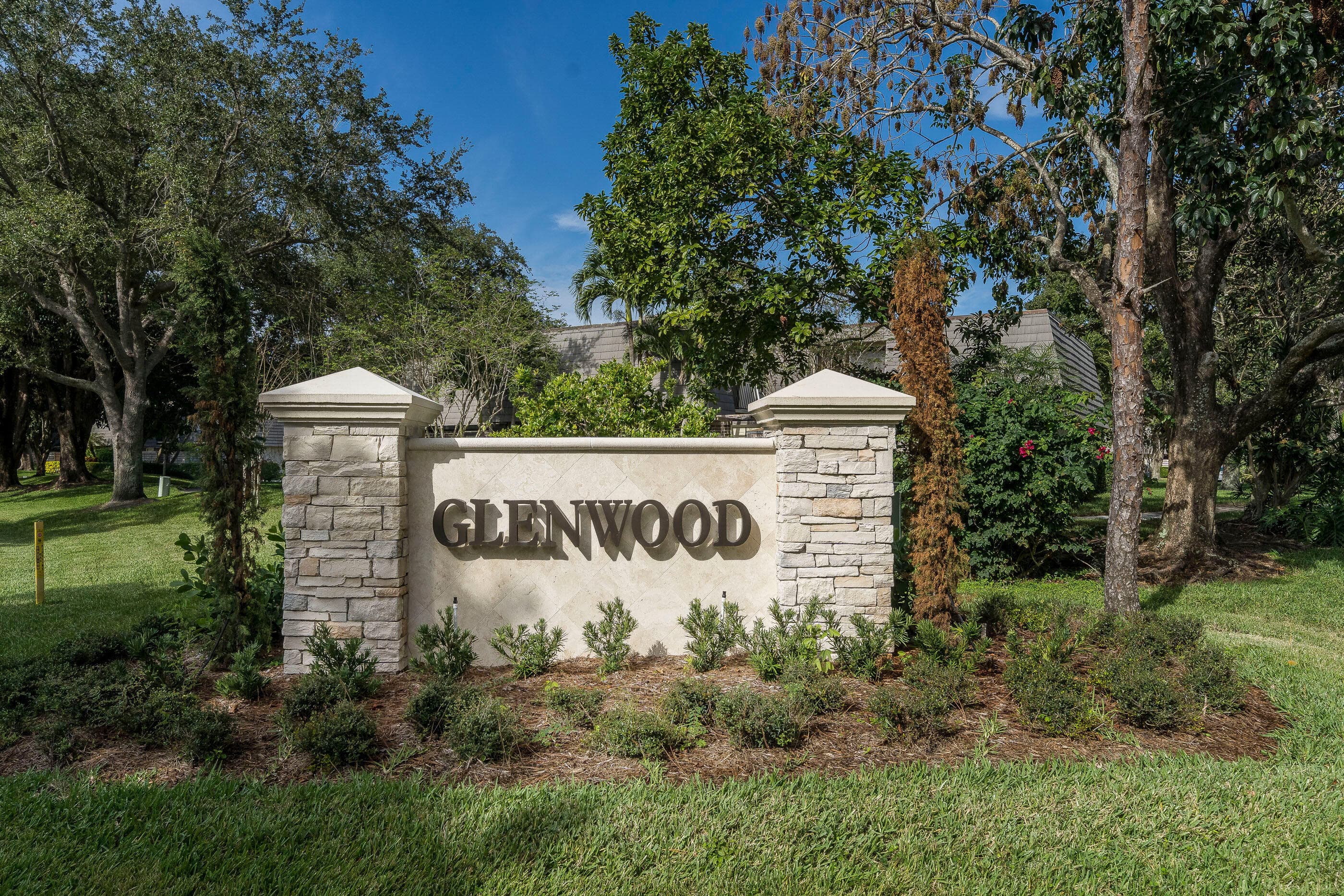 505 5th Terrace, Palm Beach Gardens, FL 33418 — photo 8 of 60