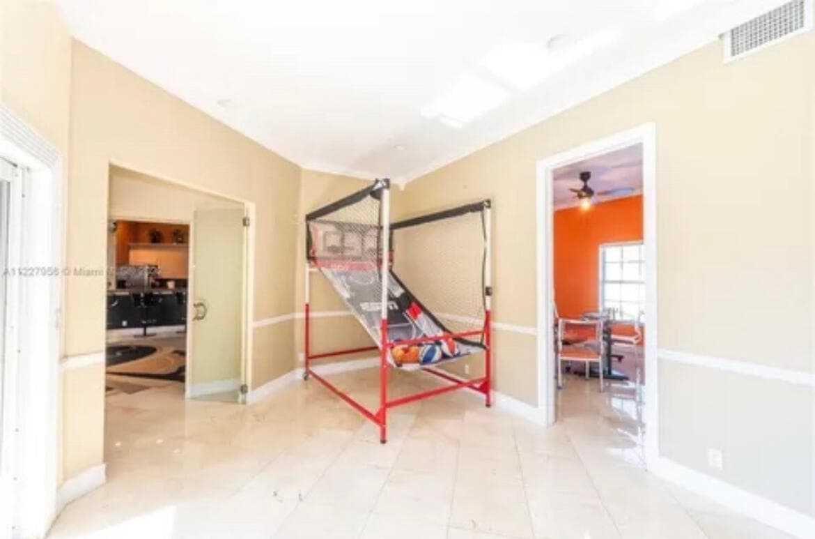 423 NE 3rd Street, Pompano Beach, FL 33060 — photo 24 of 33