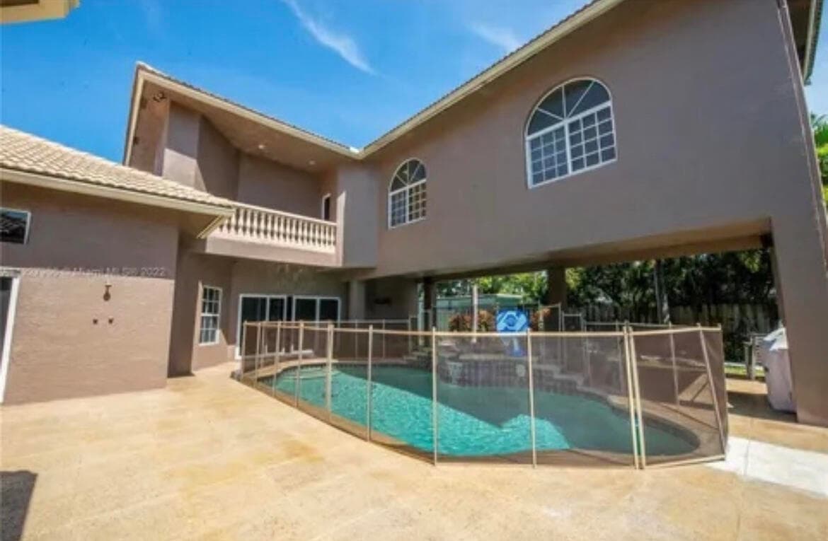 423 NE 3rd Street, Pompano Beach, FL 33060 — photo 5 of 33