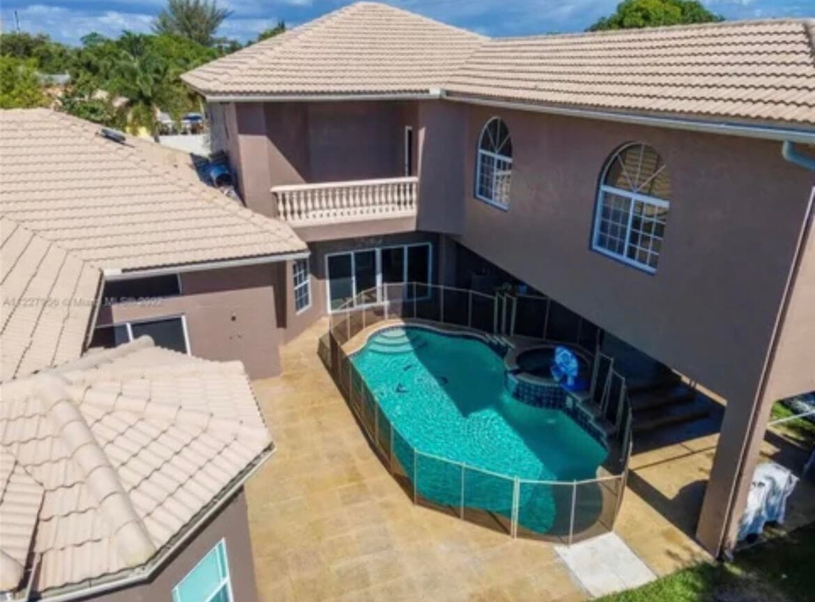 423 NE 3rd Street, Pompano Beach, FL 33060 — photo 2 of 33