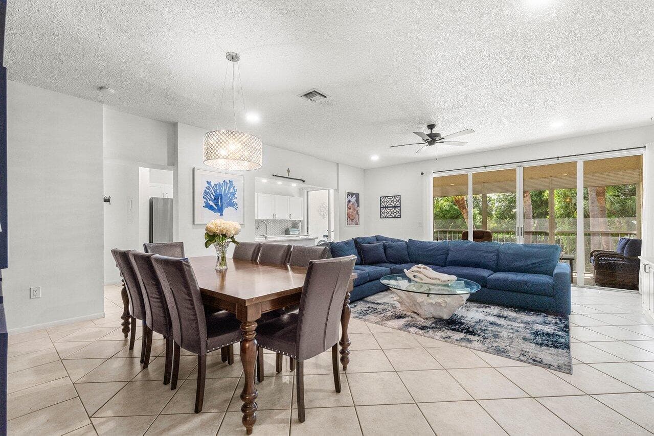 103 Half Moon Circle E2, Hypoluxo, FL 33462 — photo 7 of 43