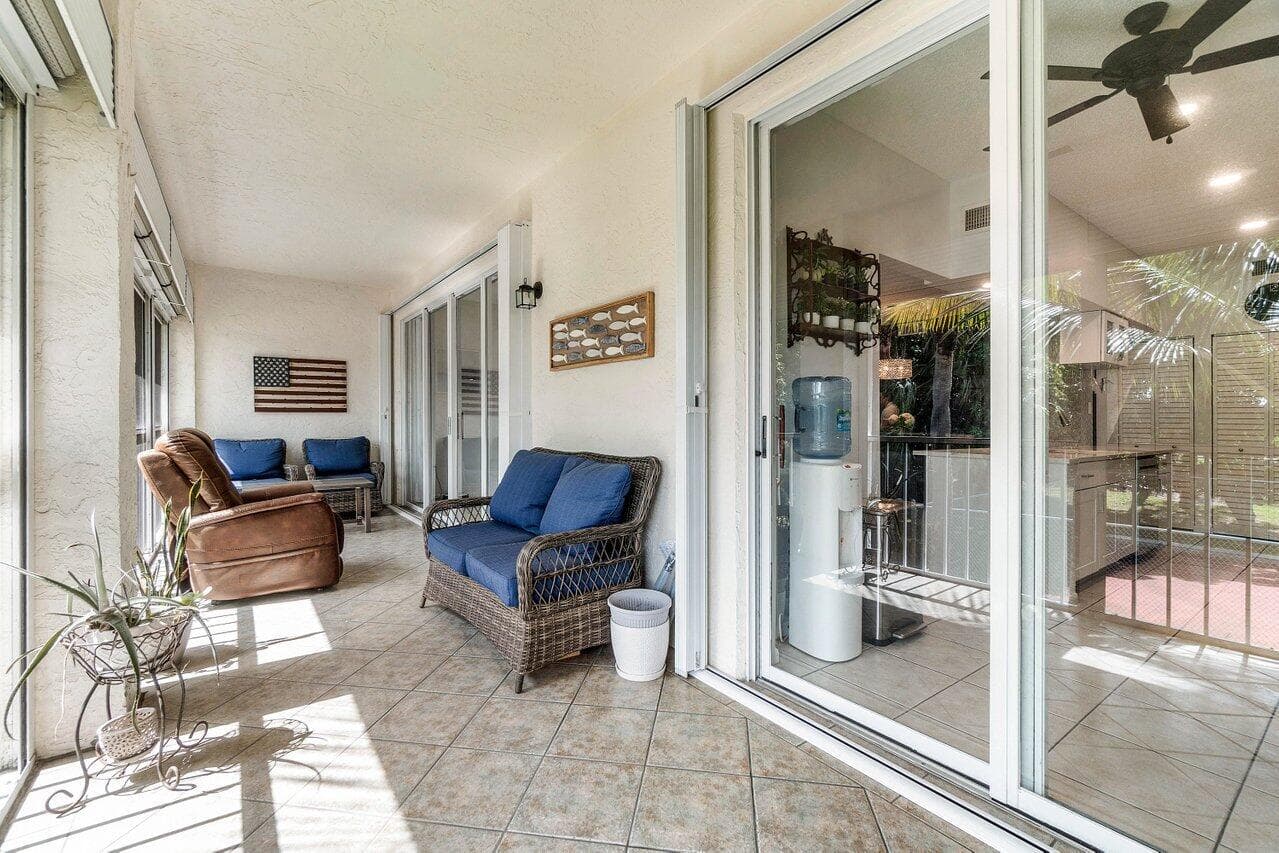 103 Half Moon Circle E2, Hypoluxo, FL 33462 — photo 21 of 43