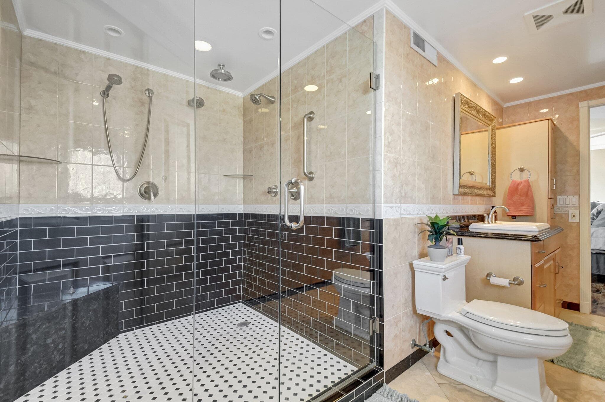1206 S Lake Drive 504, Lantana, FL 33462 — photo 19 of 40