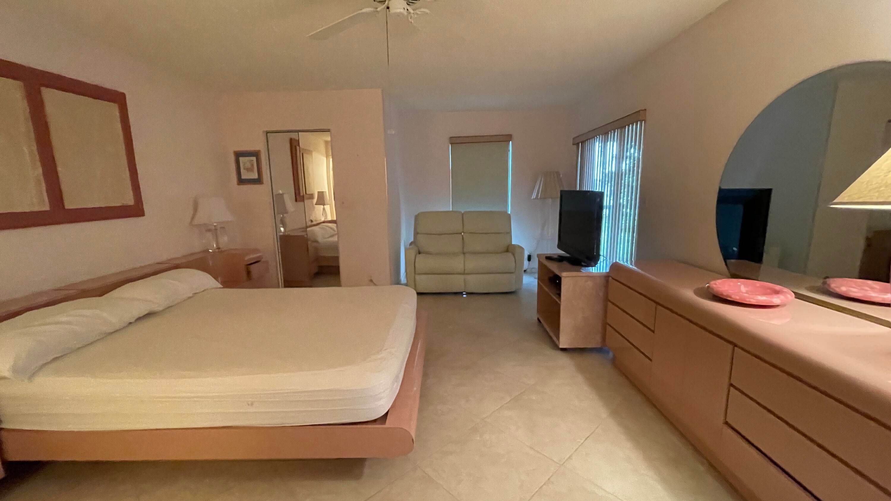 6866 Huntington Lane 305, Delray Beach, FL 33446 — photo 4 of 38