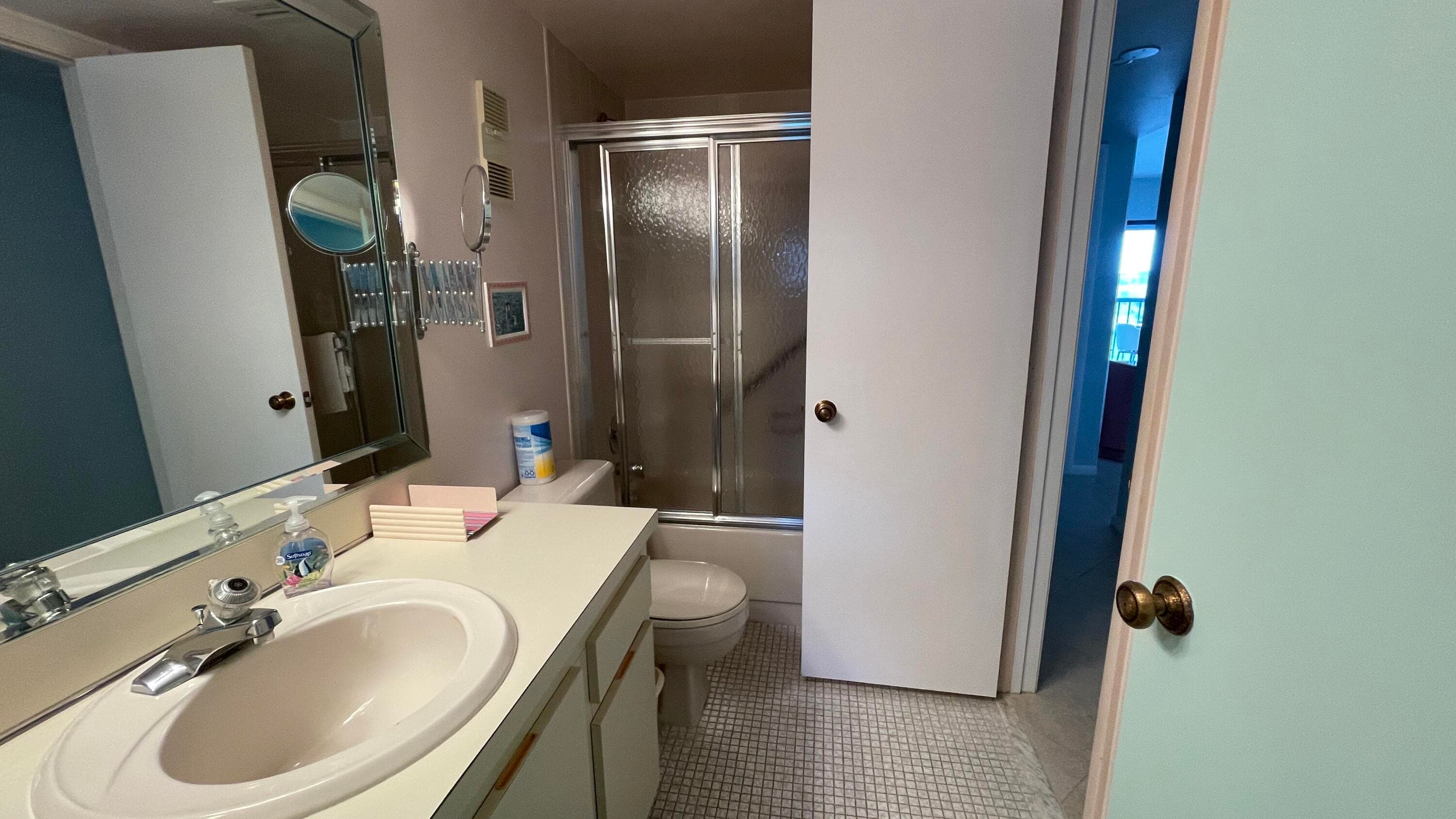 6866 Huntington Lane 305, Delray Beach, FL 33446 — photo 14 of 38